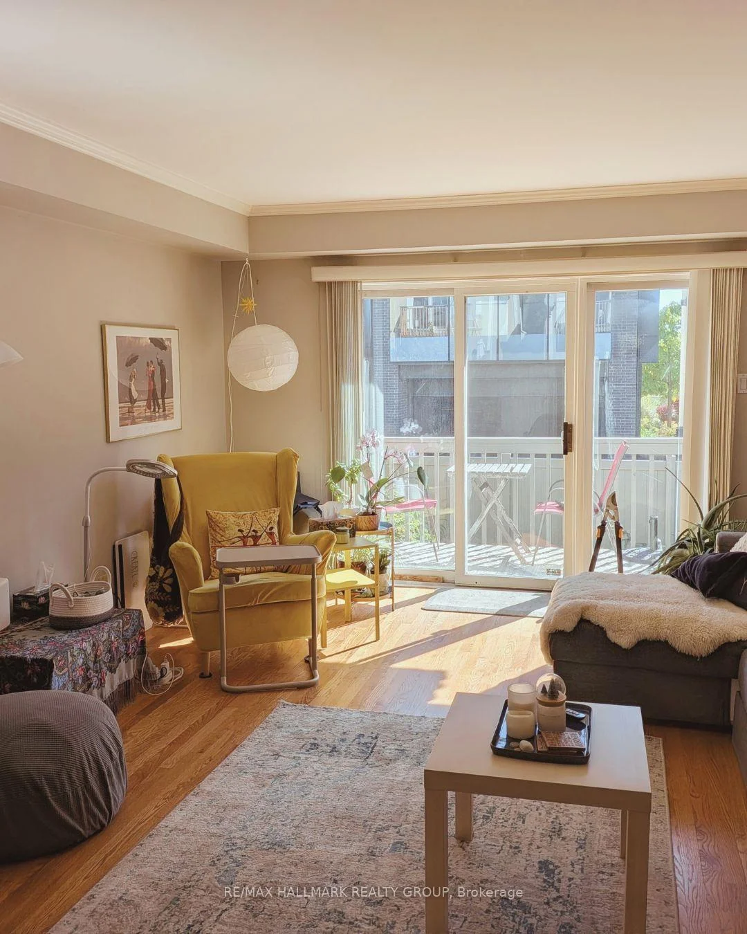 Photo 4 of 144 Springhurst Avenue, Ottawa, Ottawa East — HOMEH