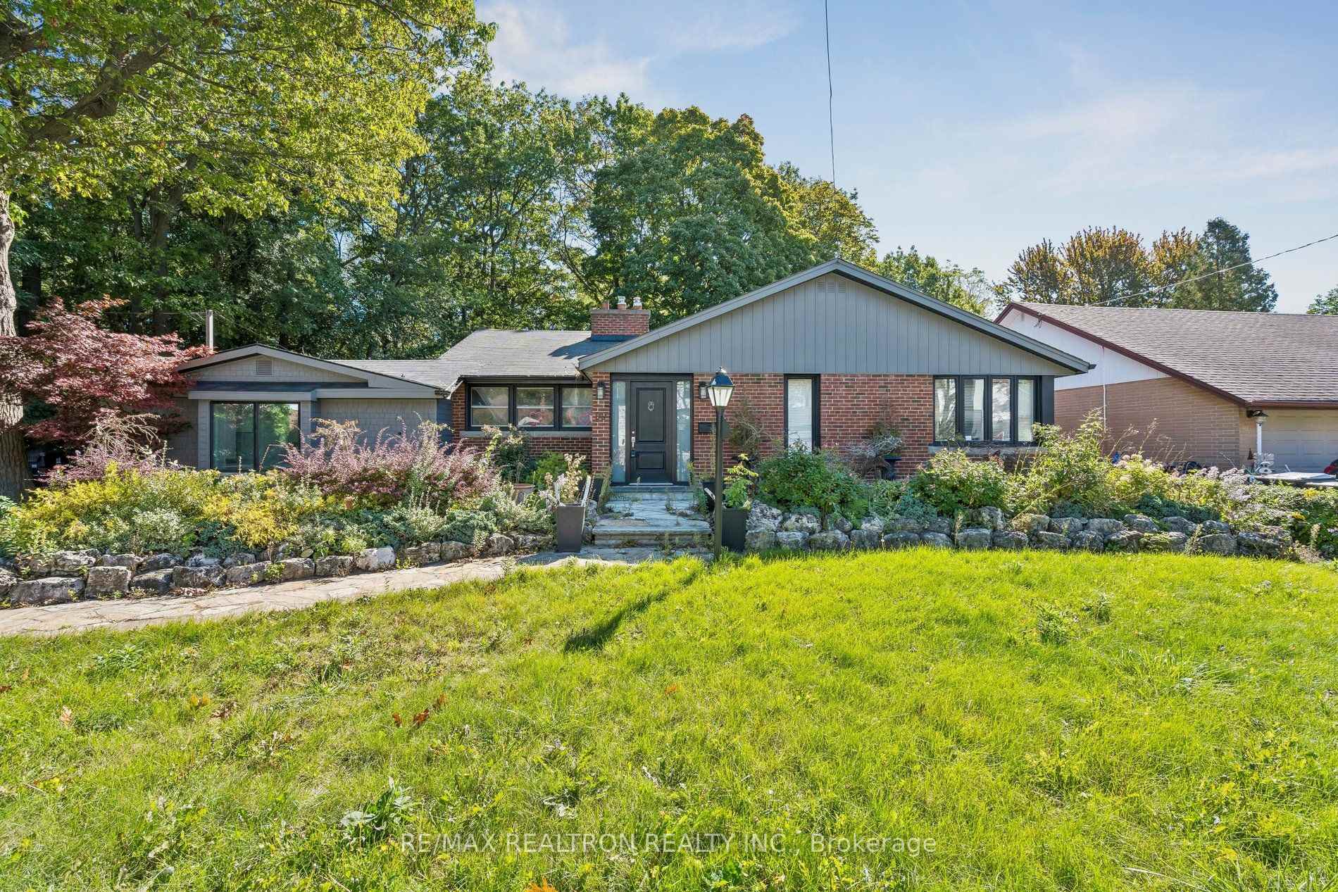 Photo of 99 Midland Avenue