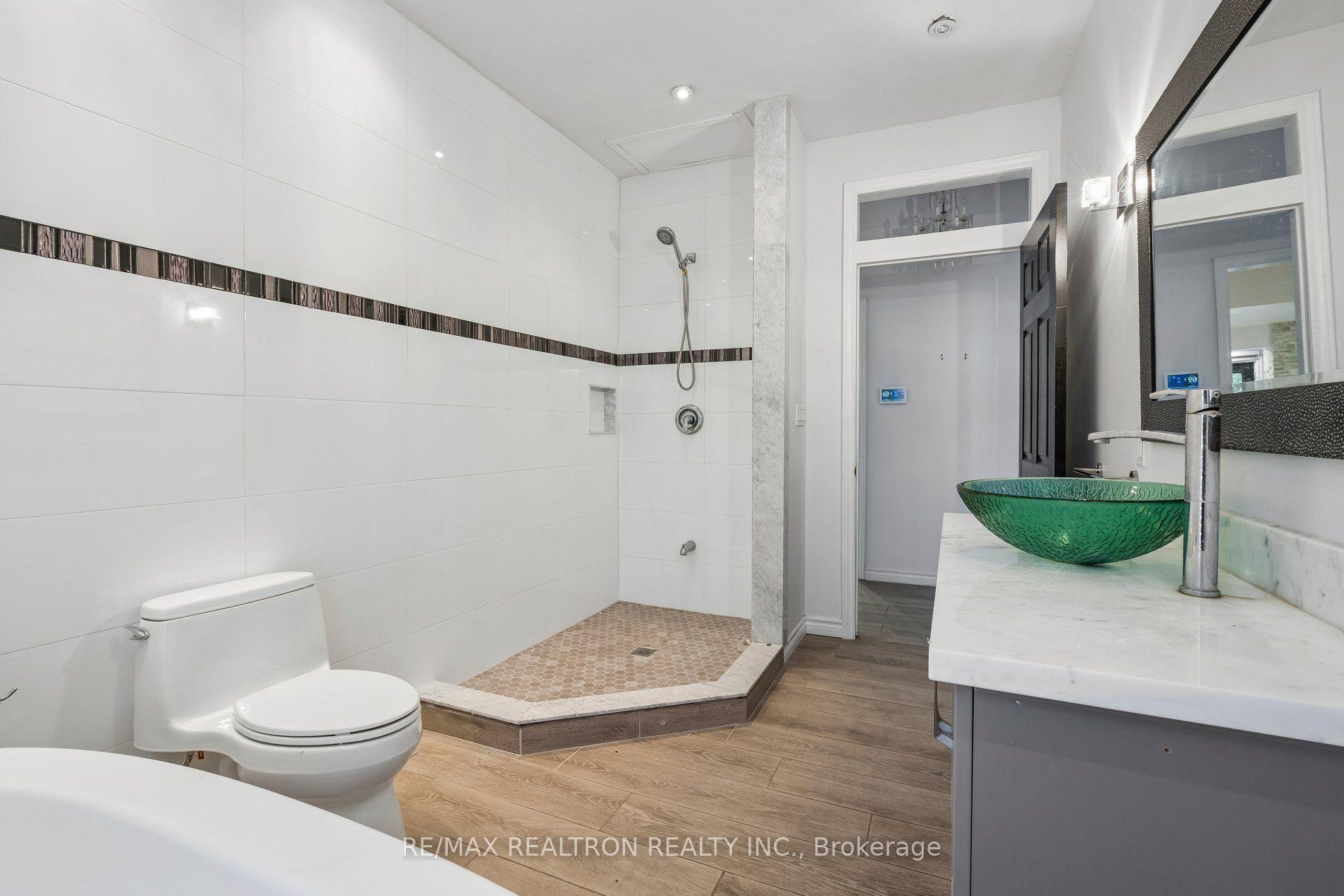 Photo 8 of 99 Midland Avenue, Scarborough, Cliffcrest — HOMEH