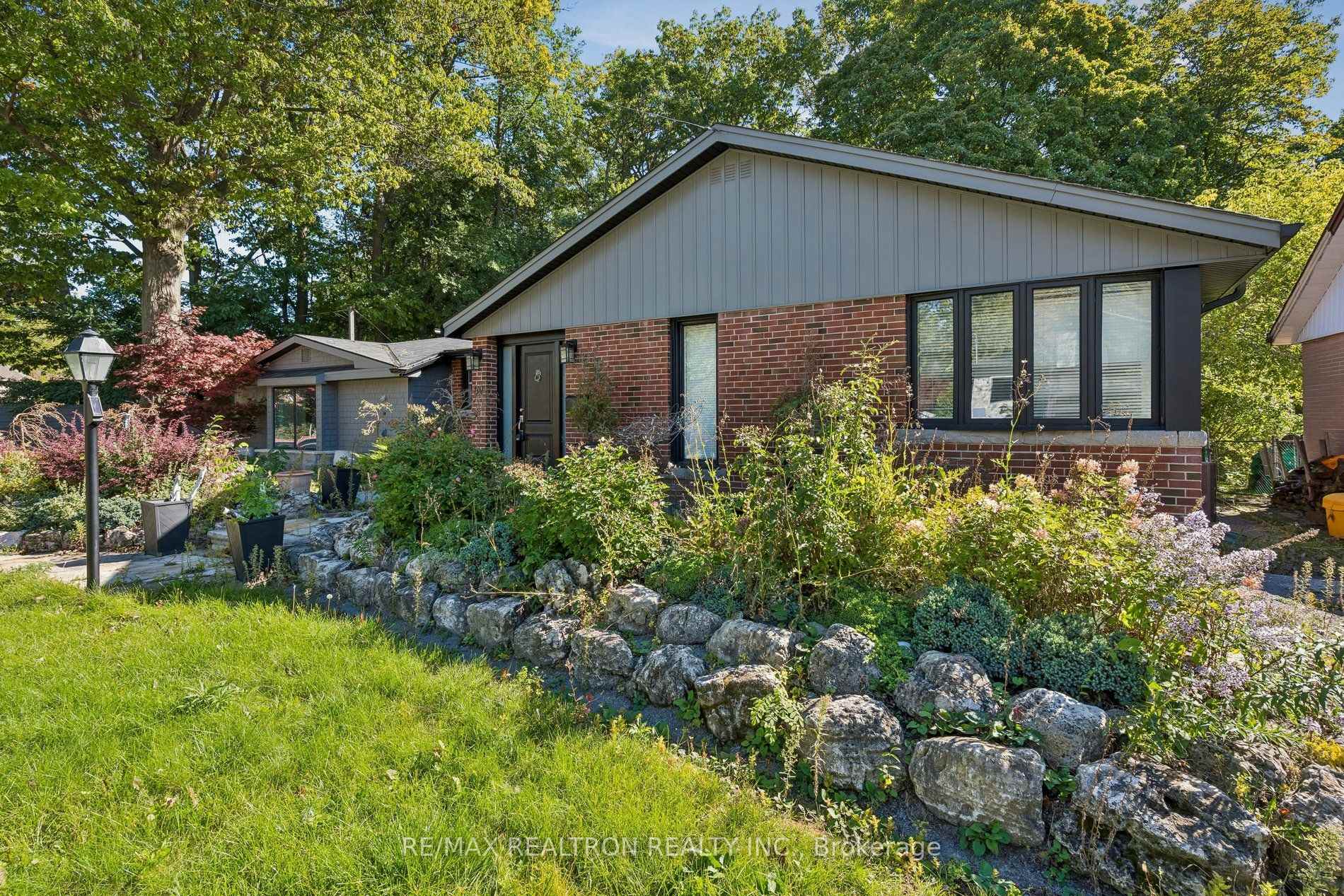 Photo 24 of 99 Midland Avenue, Scarborough, Cliffcrest — HOMEH