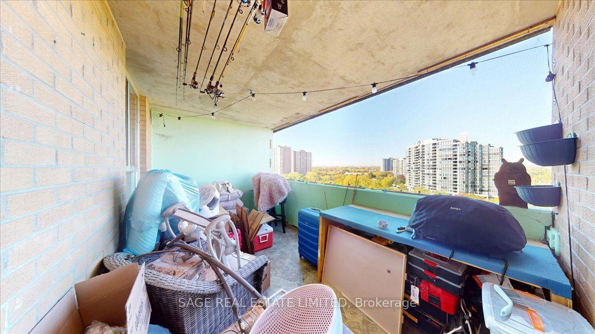 Photo 38 of 40 Panorama Court, Etobicoke, Mount Olive-Silverstone-Jamestown — HOMEH