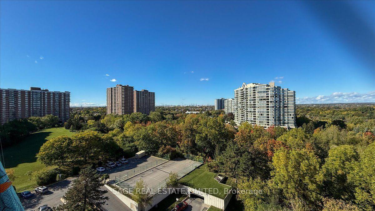 Photo 41 of 40 Panorama Court, Etobicoke, Mount Olive-Silverstone-Jamestown — HOMEH