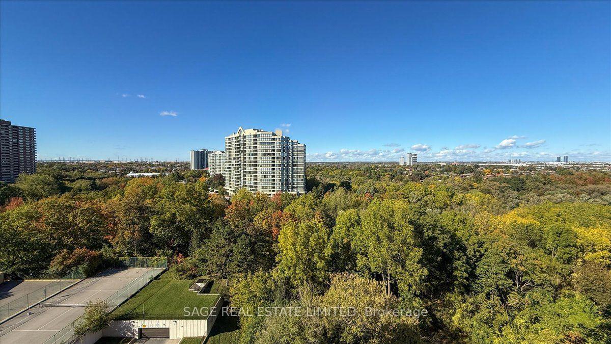 Photo 43 of 40 Panorama Court, Etobicoke, Mount Olive-Silverstone-Jamestown — HOMEH