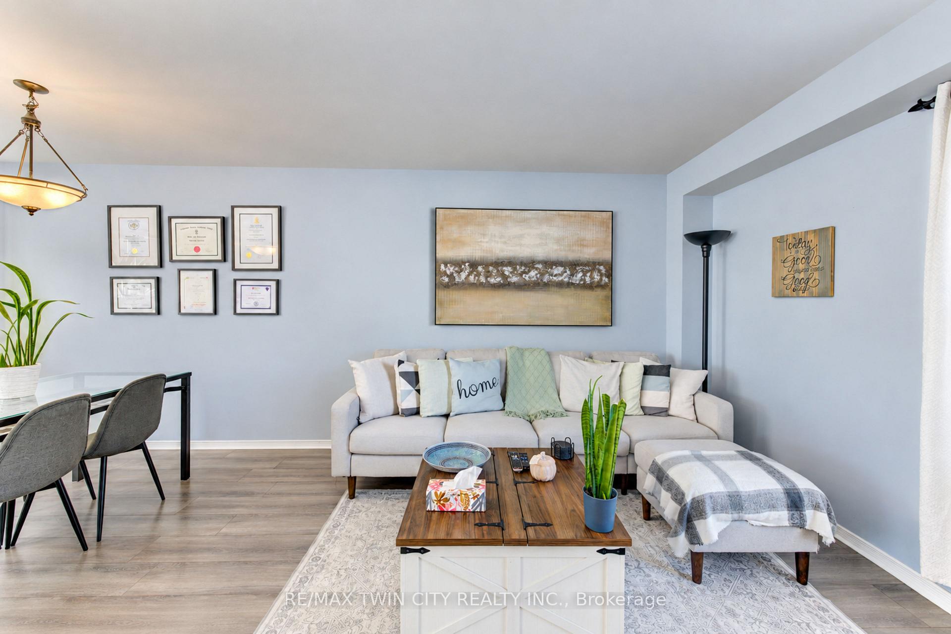 Photo 4 of 190 Nith River Way, North Dumfries, Ayr — HOMEH