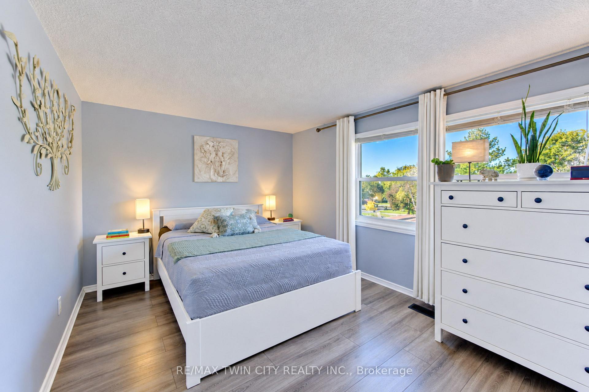 Photo 16 of 190 Nith River Way, North Dumfries, Ayr — HOMEH