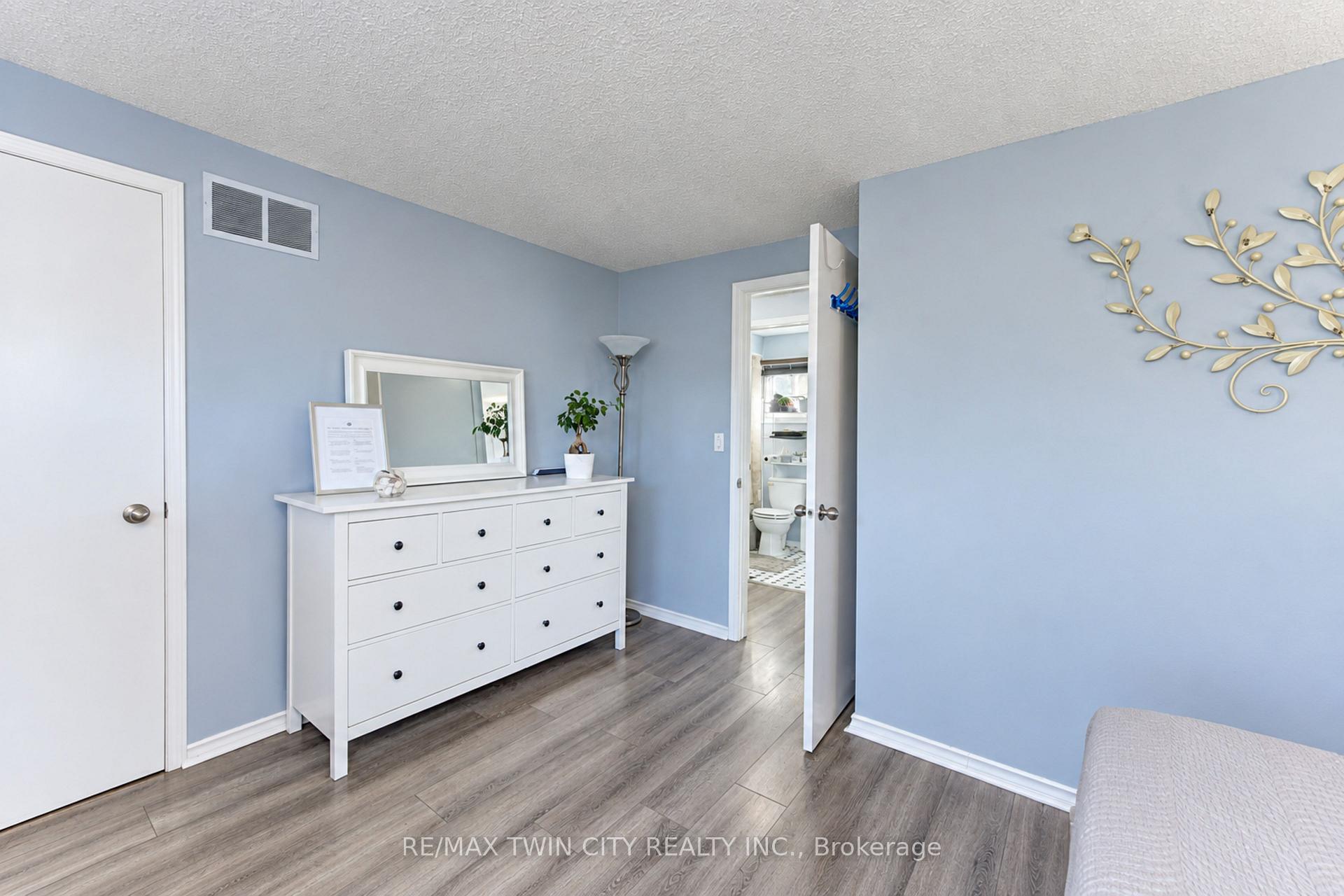 Photo 18 of 190 Nith River Way, North Dumfries, Ayr — HOMEH