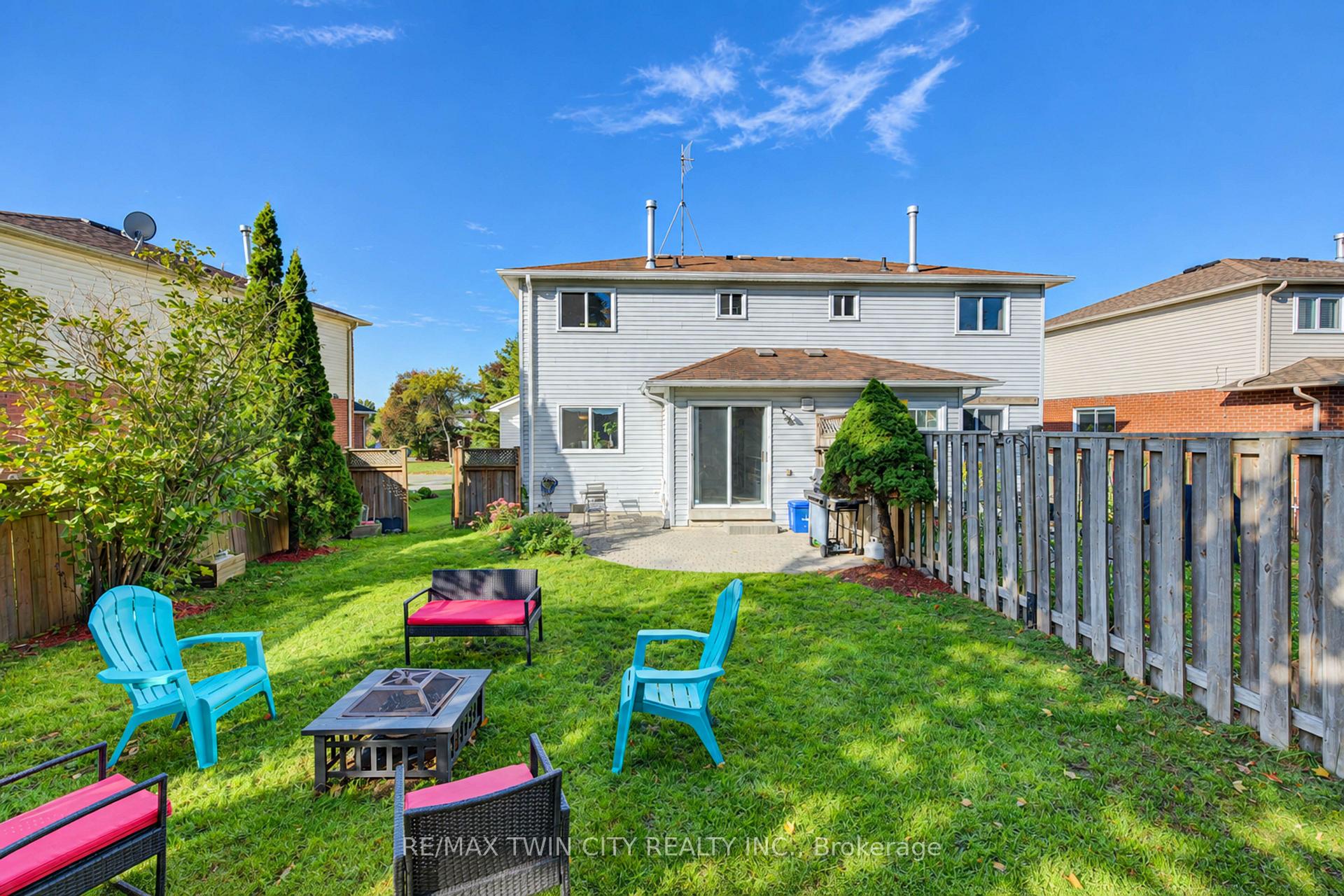 Photo 24 of 190 Nith River Way, North Dumfries, Ayr — HOMEH