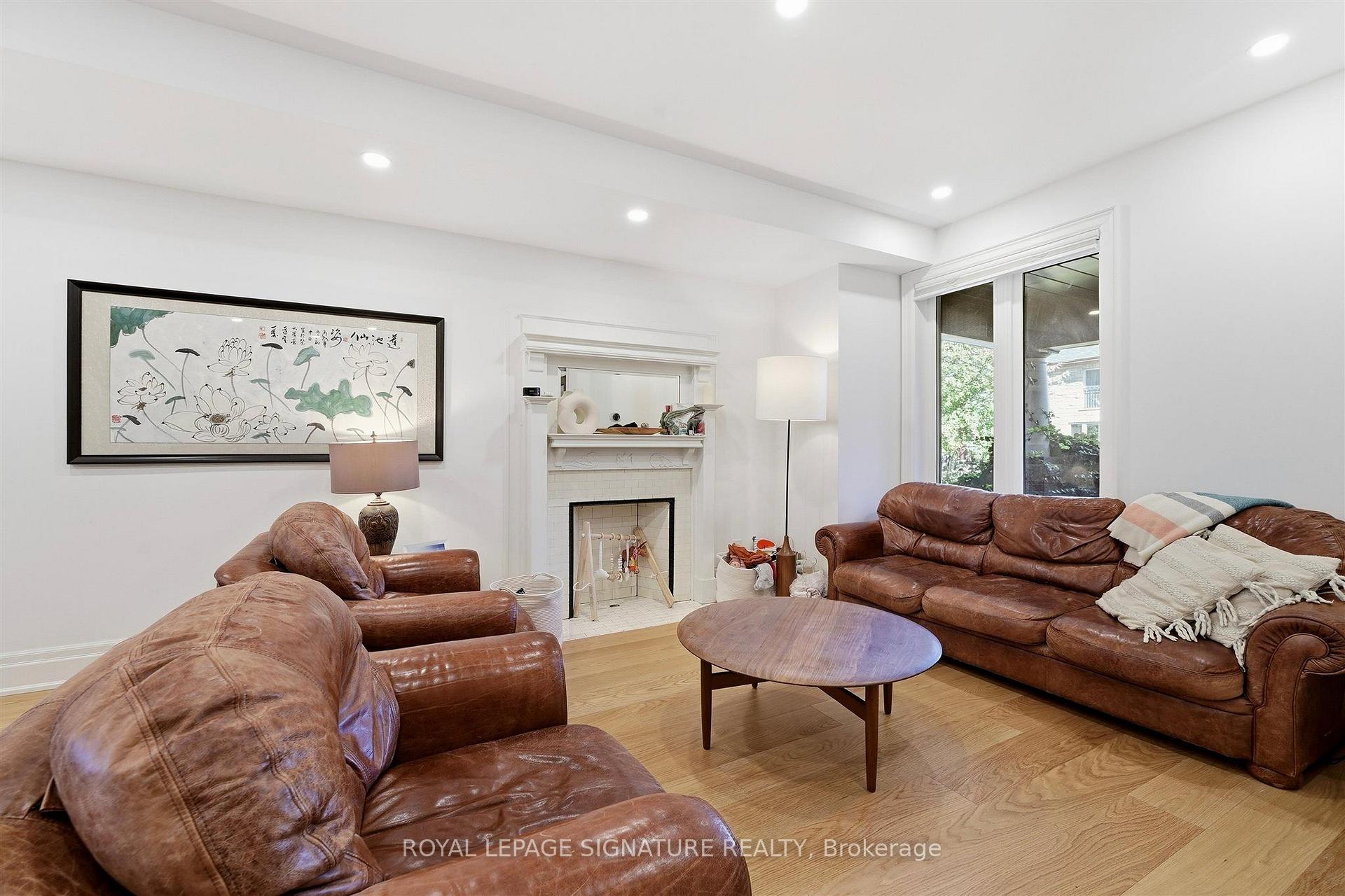 Photo 4 of 350 Delaware Avenue, Toronto, Dovercourt-Wallace Emerson-Junction — HOMEH
