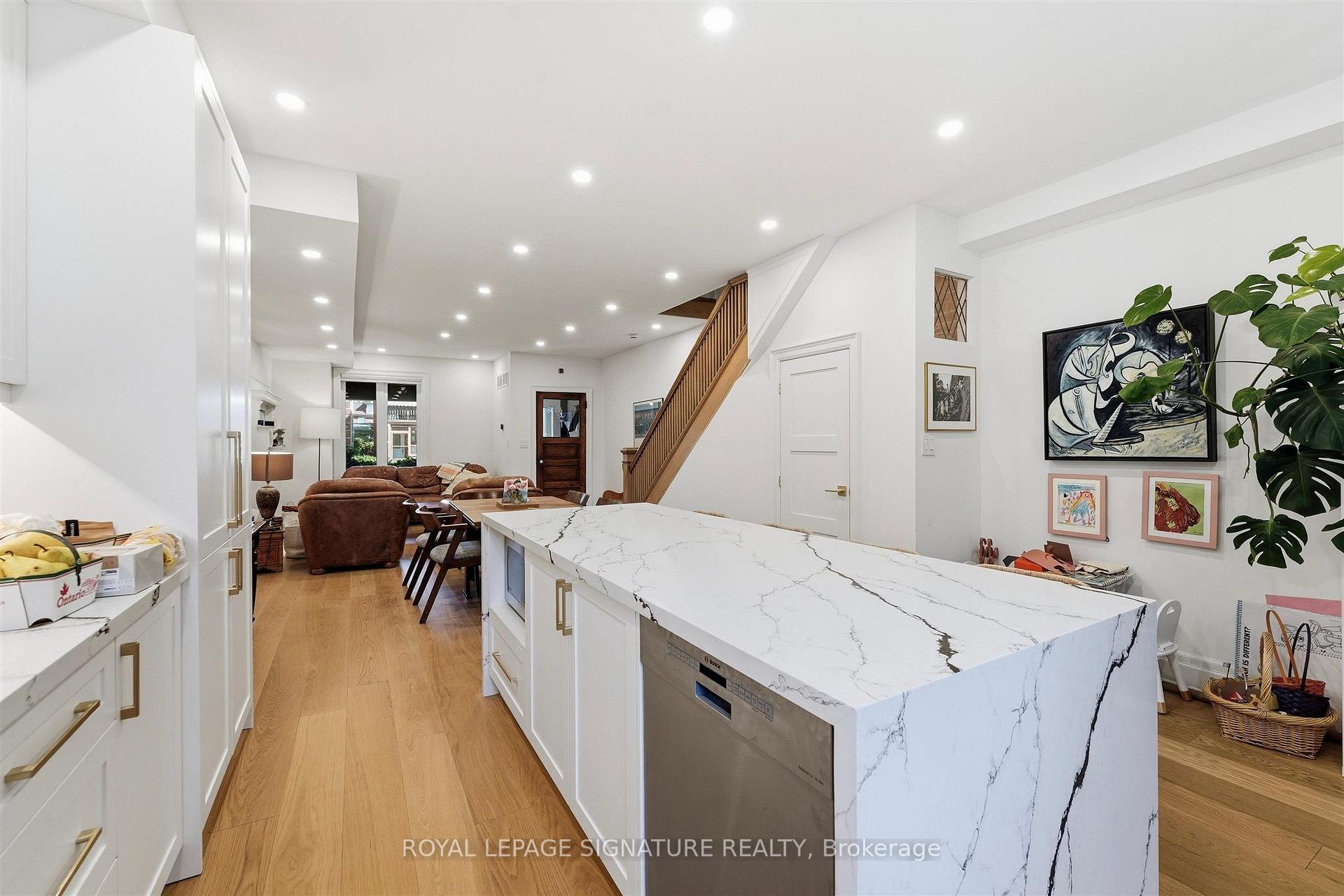 Photo 13 of 350 Delaware Avenue, Toronto, Dovercourt-Wallace Emerson-Junction — HOMEH