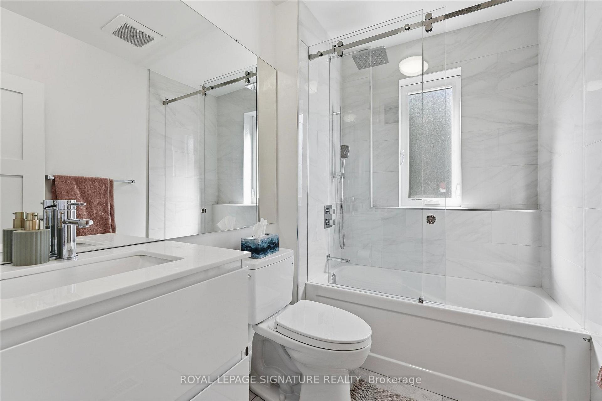 Photo 23 of 350 Delaware Avenue, Toronto, Dovercourt-Wallace Emerson-Junction — HOMEH