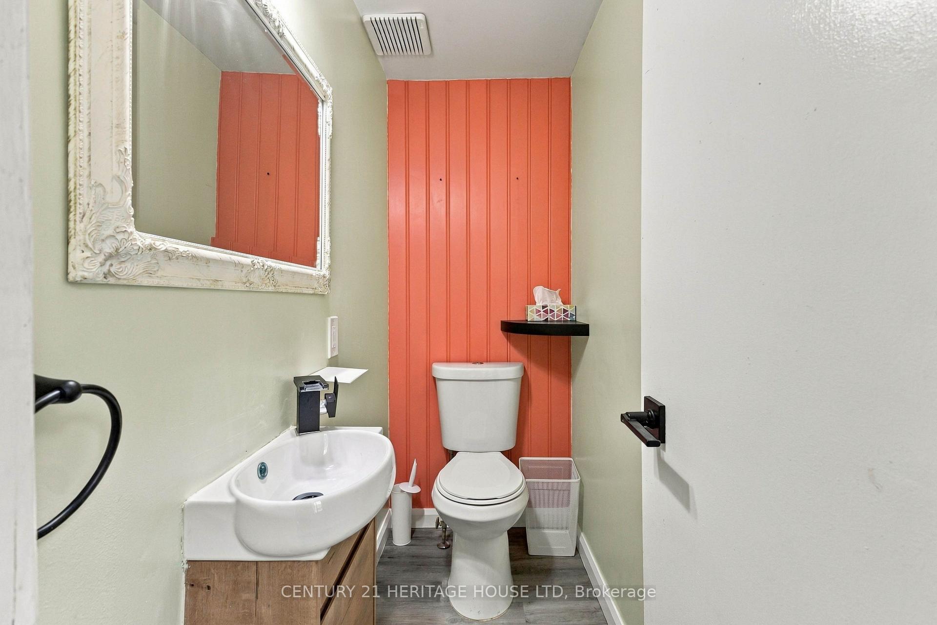 Photo 14 of 44 Sasha Crescent, London, South X — HOMEH