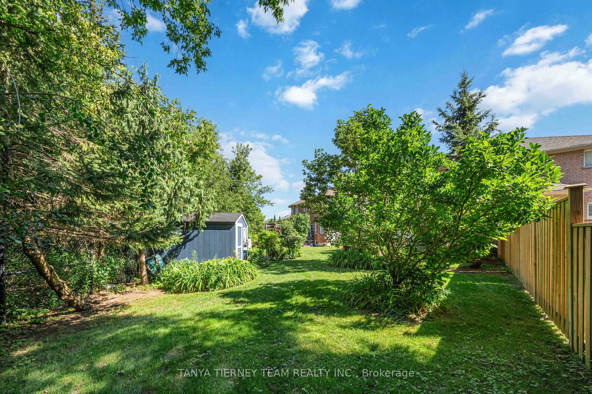 Photo 43 of 228 Shadow Place, Pickering, Rouge Park — HOMEH