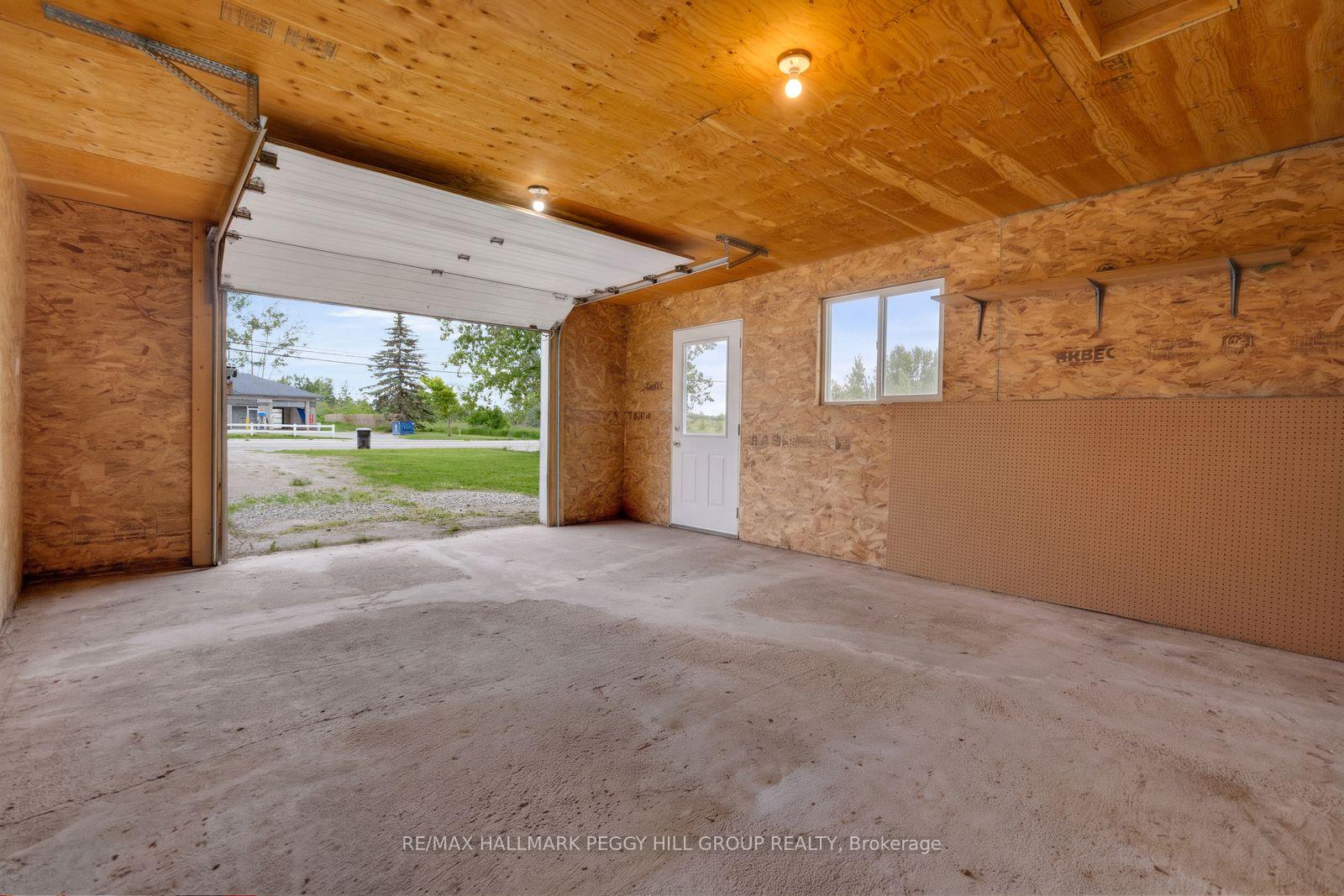 Photo 5 of 132 Queen Street W, Springwater, Elmvale — HOMEH