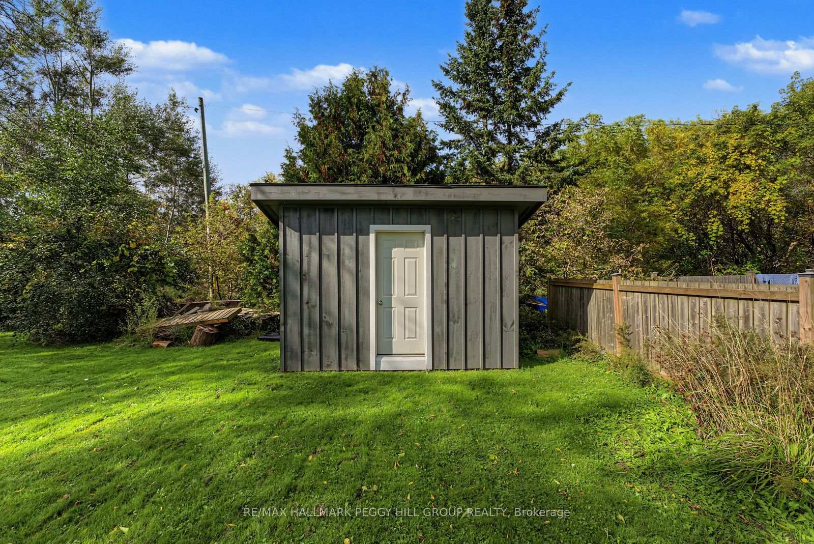Photo 21 of 132 Queen Street W, Springwater, Elmvale — HOMEH