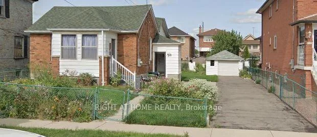 Photo 8 of 20 Maple Bush Avenue, North York, Humberlea-Pelmo Park — HOMEH