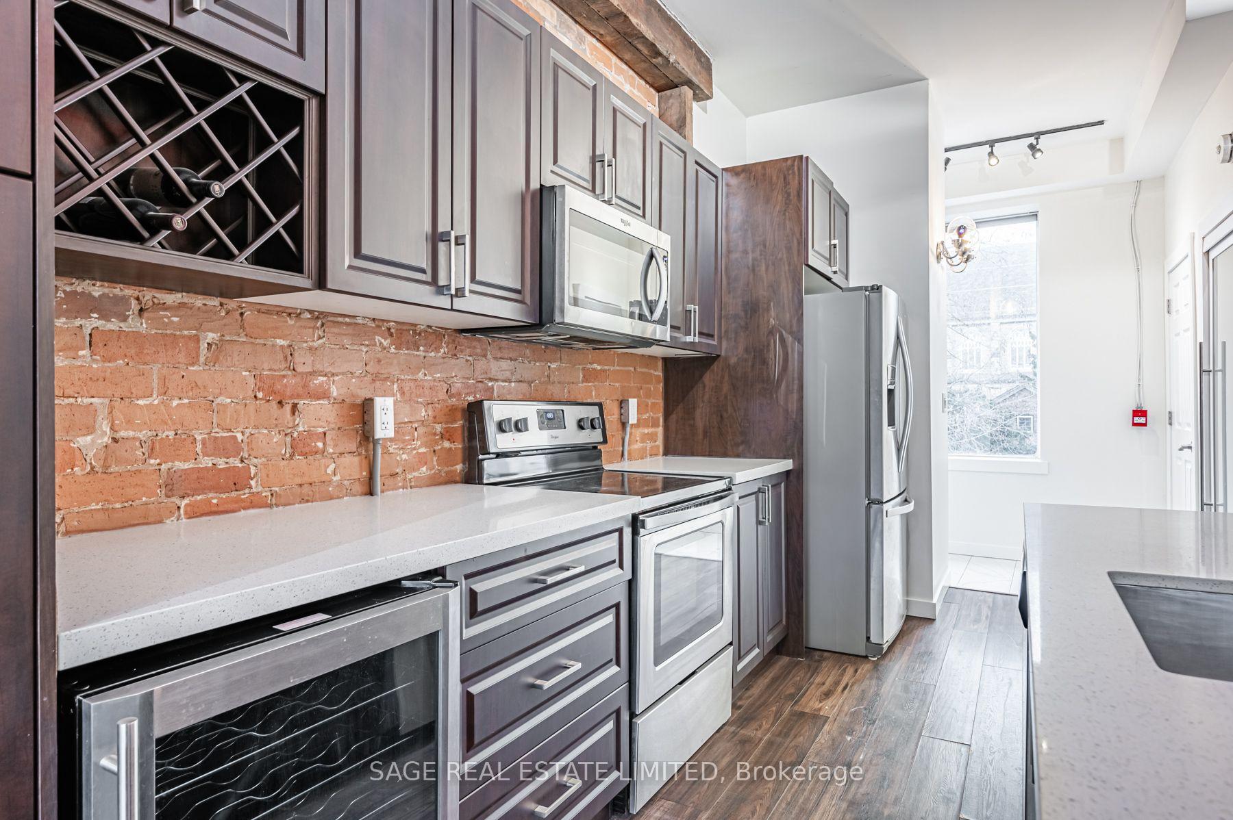 Photo 6 of Unit 8, 14 Cross Street, Hamilton, Dundas — HOMEH