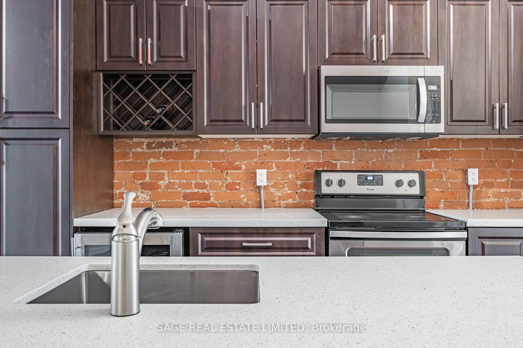 Photo 10 of Unit 8, 14 Cross Street, Hamilton, Dundas — HOMEH