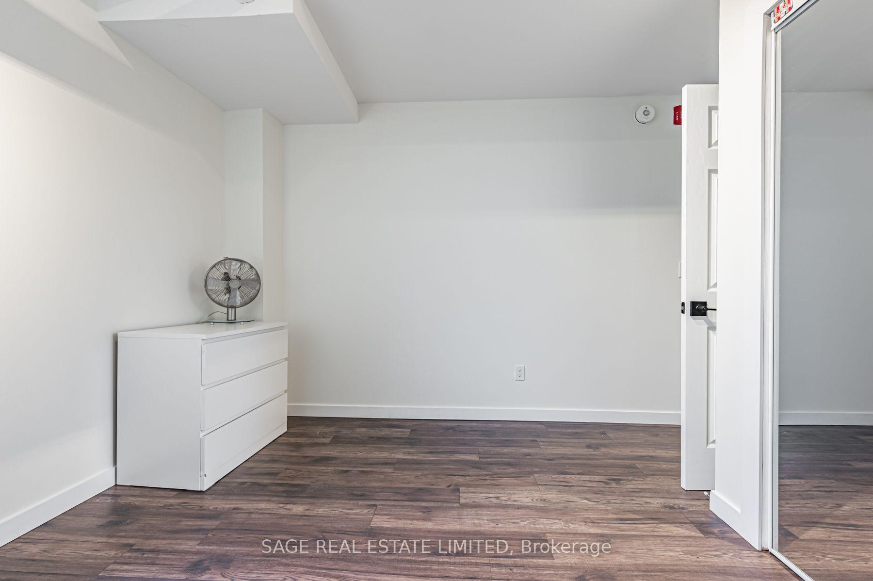 Photo 18 of Unit 8, 14 Cross Street, Hamilton, Dundas — HOMEH