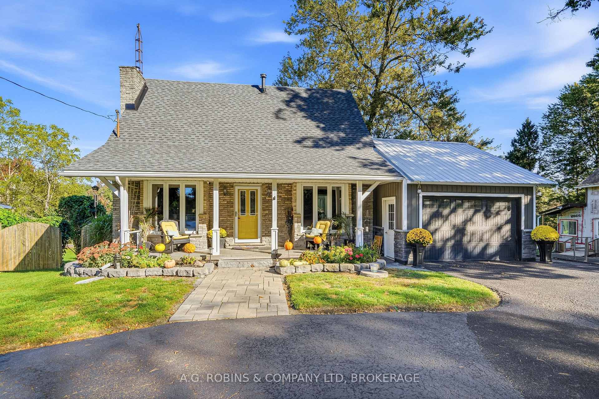 Photo 5 of 10448 Lakeshore Road, Wainfleet, Lakeshore — HOMEH