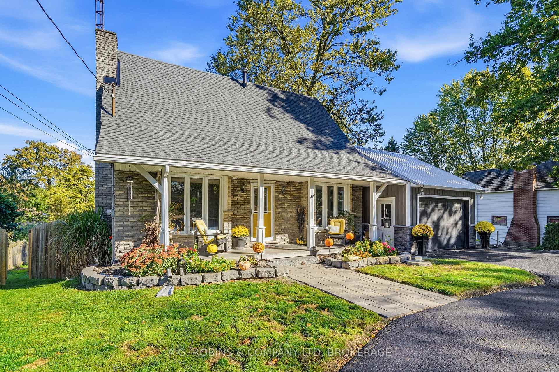 Photo 6 of 10448 Lakeshore Road, Wainfleet, Lakeshore — HOMEH