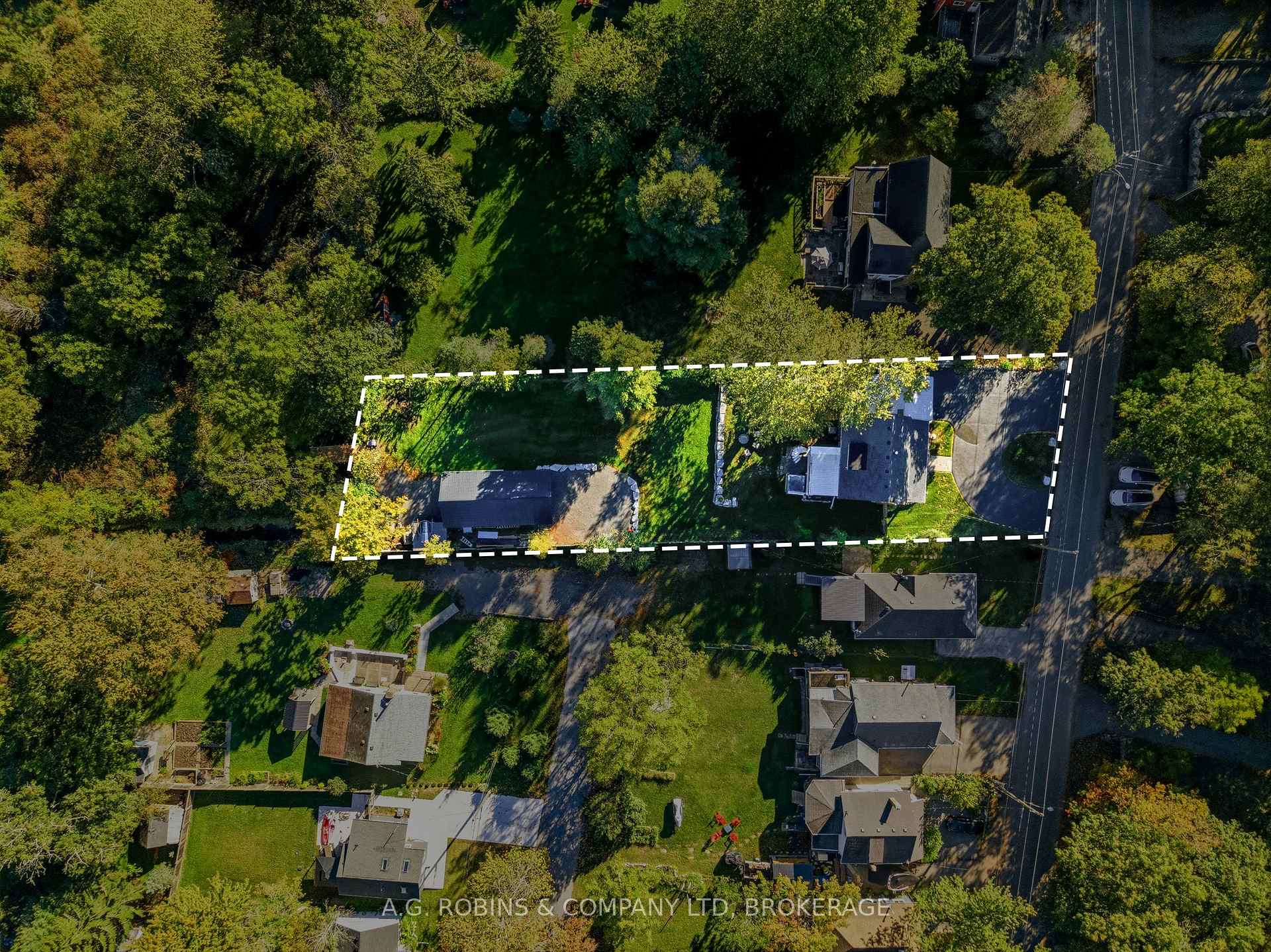 Photo 14 of 10448 Lakeshore Road, Wainfleet, Lakeshore — HOMEH