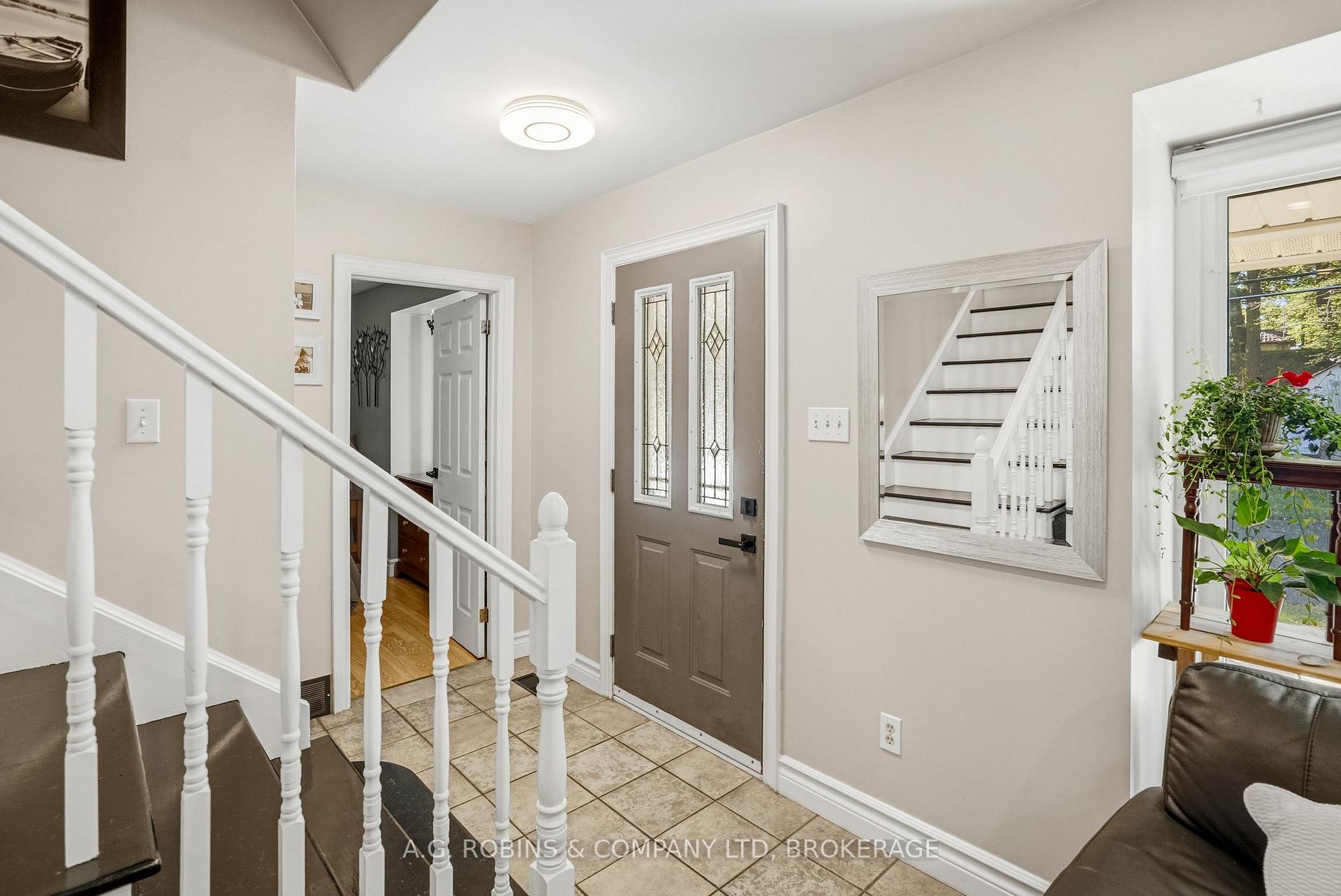 Photo 16 of 10448 Lakeshore Road, Wainfleet, Lakeshore — HOMEH