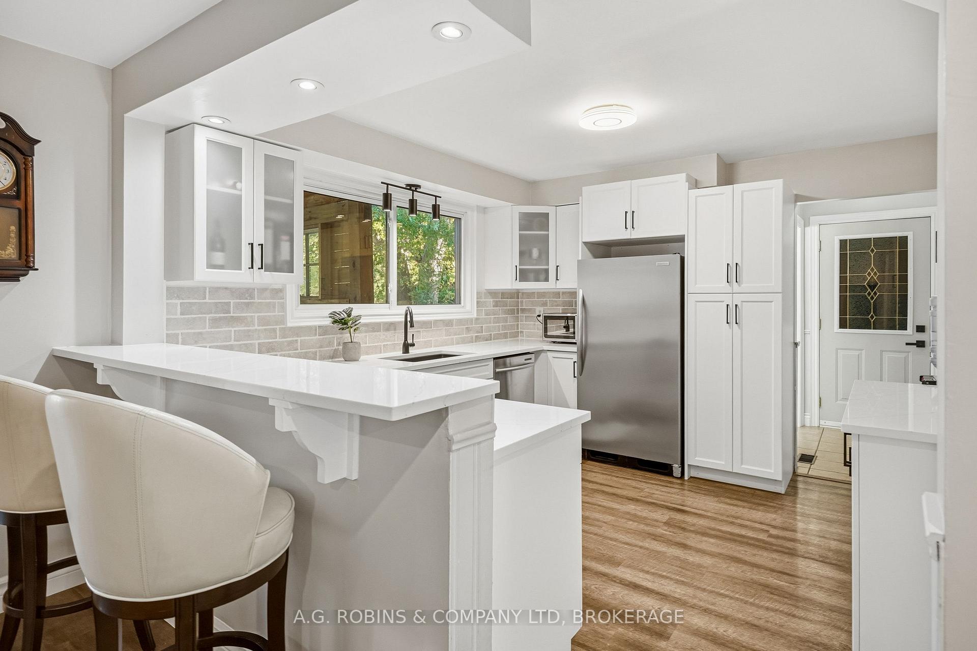 Photo 21 of 10448 Lakeshore Road, Wainfleet, Lakeshore — HOMEH