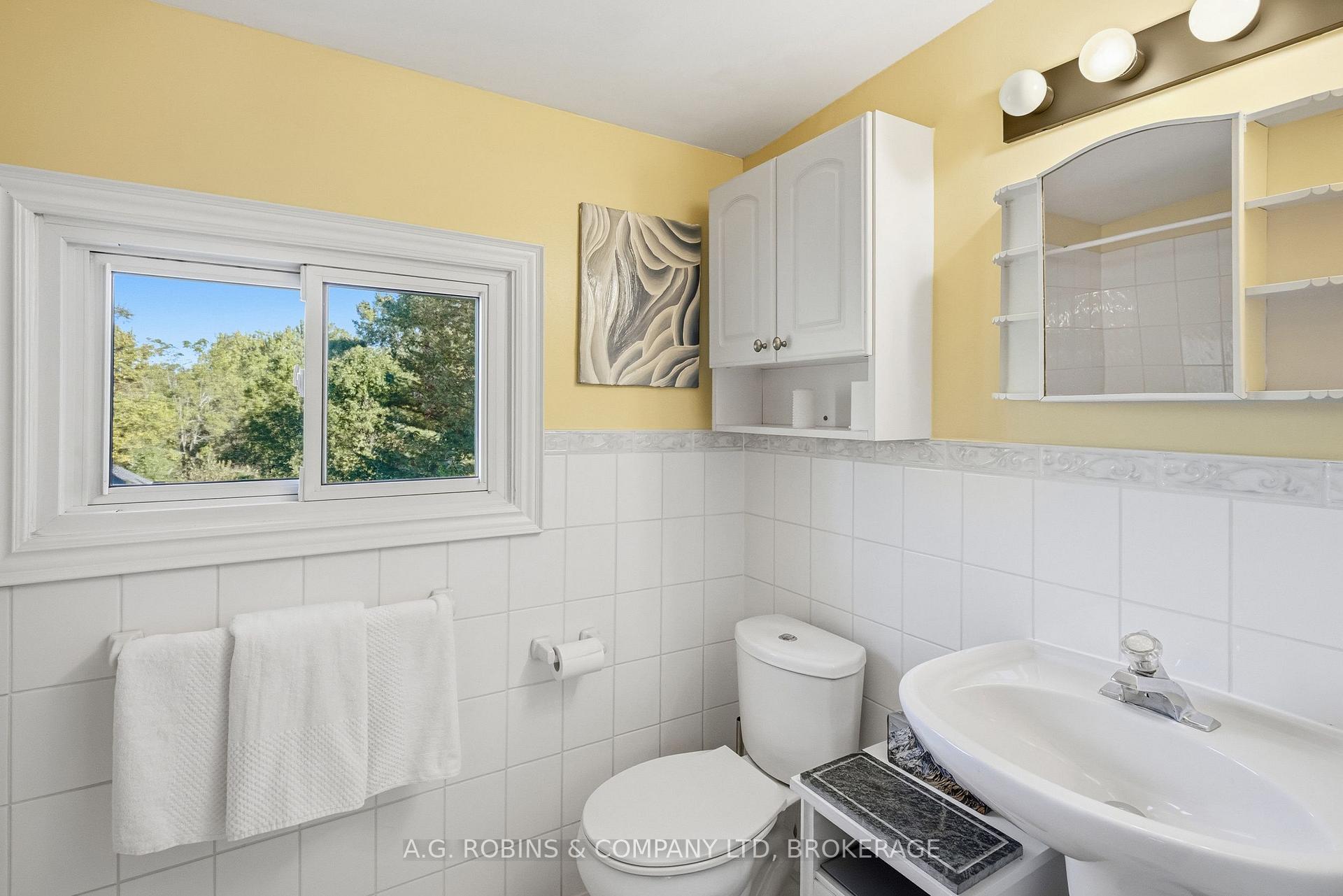 Photo 34 of 10448 Lakeshore Road, Wainfleet, Lakeshore — HOMEH