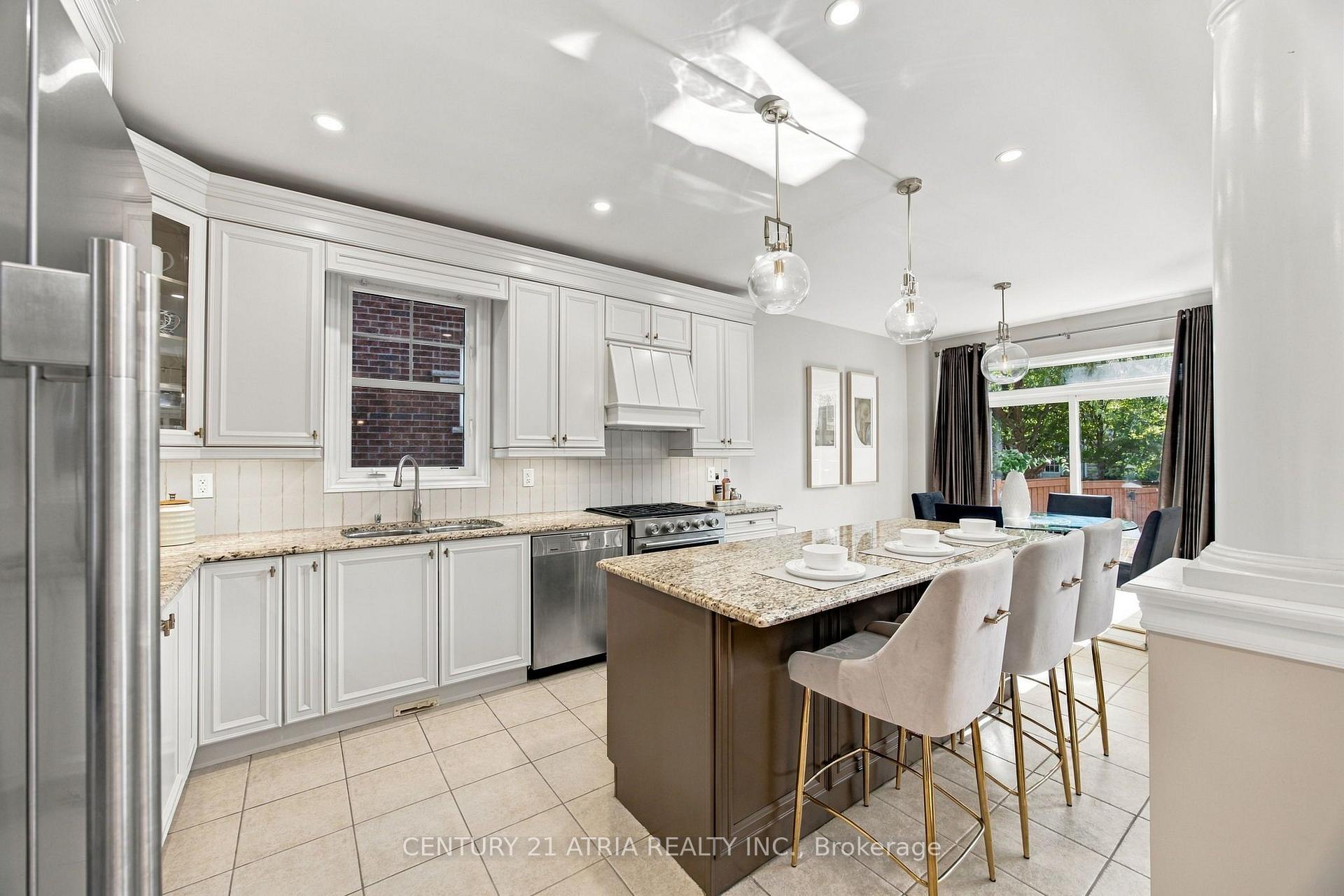 Photo 19 of 48 William Bowes Boulevard, Vaughan, Maple — HOMEH