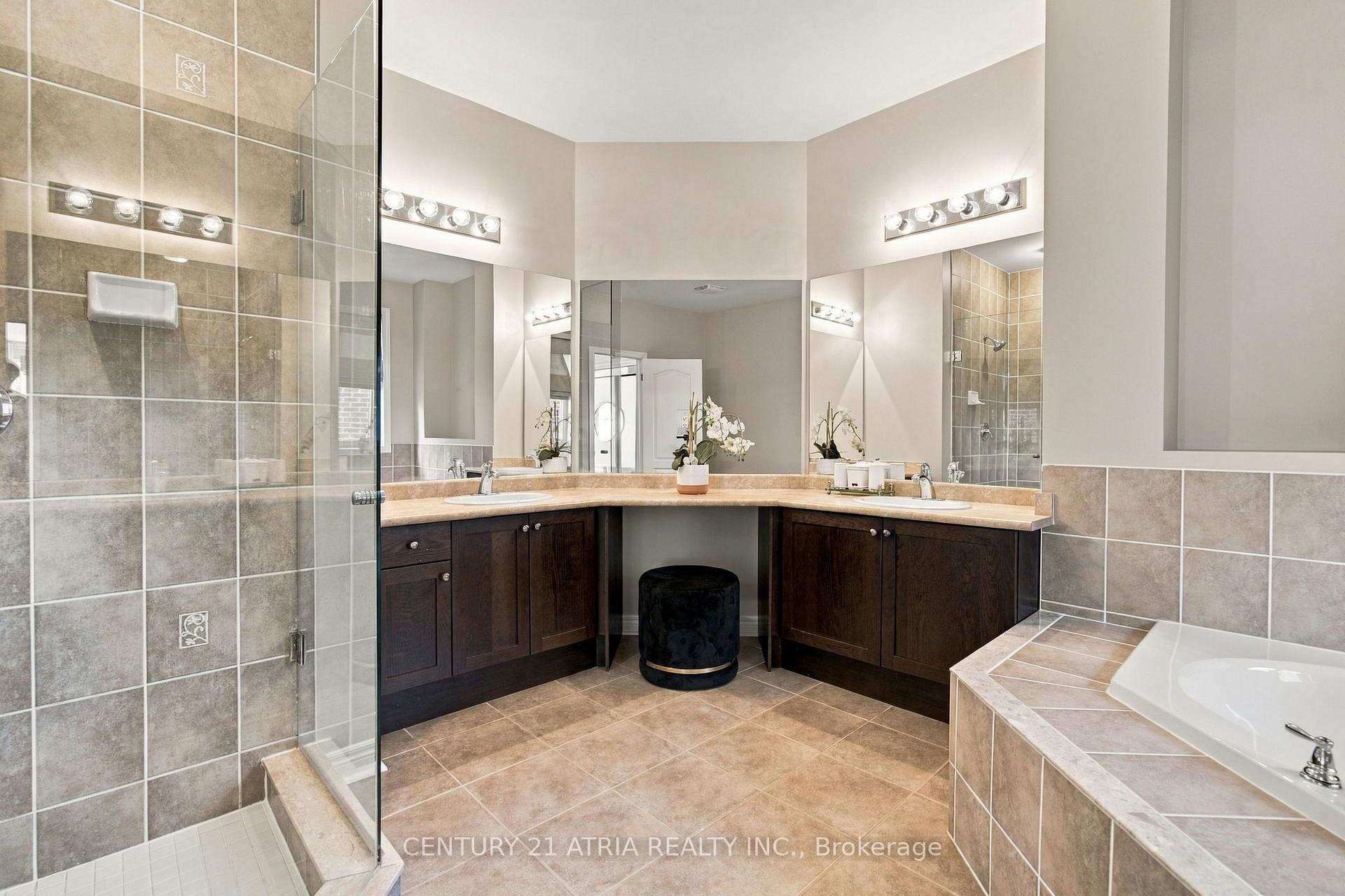 Photo 29 of 48 William Bowes Boulevard, Vaughan, Maple — HOMEH
