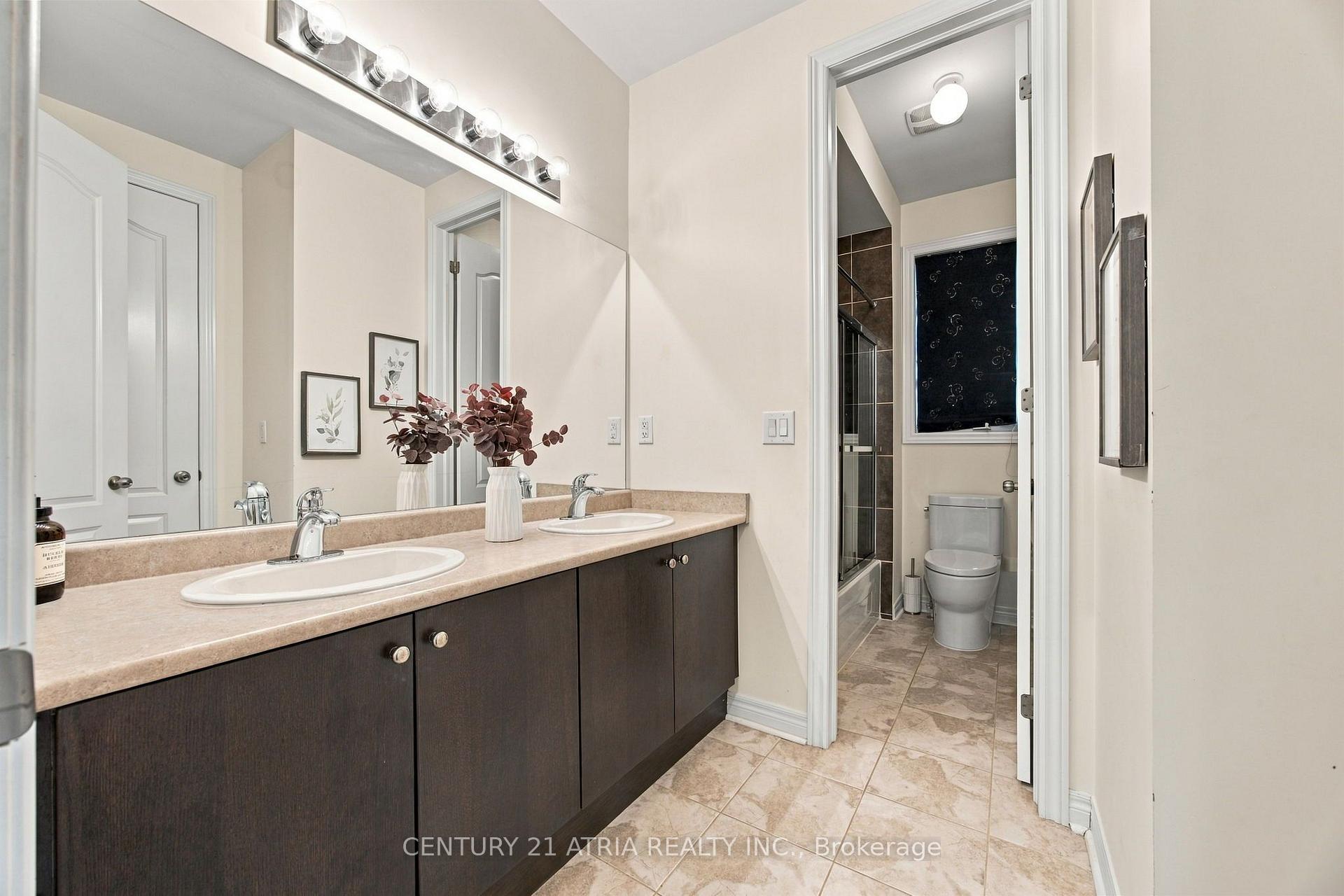 Photo 34 of 48 William Bowes Boulevard, Vaughan, Maple — HOMEH
