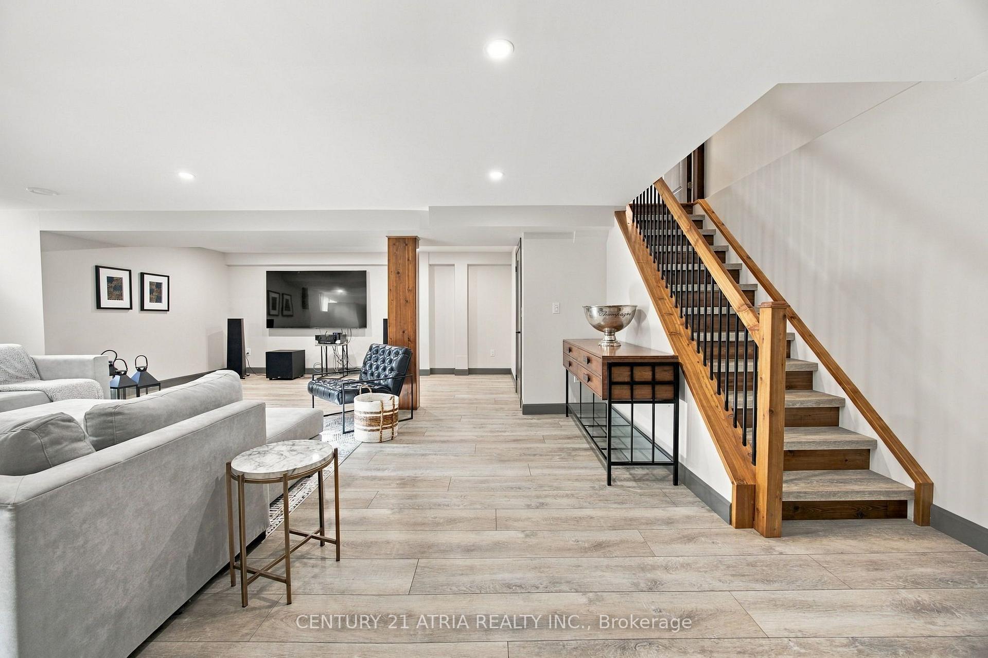 Photo 38 of 48 William Bowes Boulevard, Vaughan, Maple — HOMEH