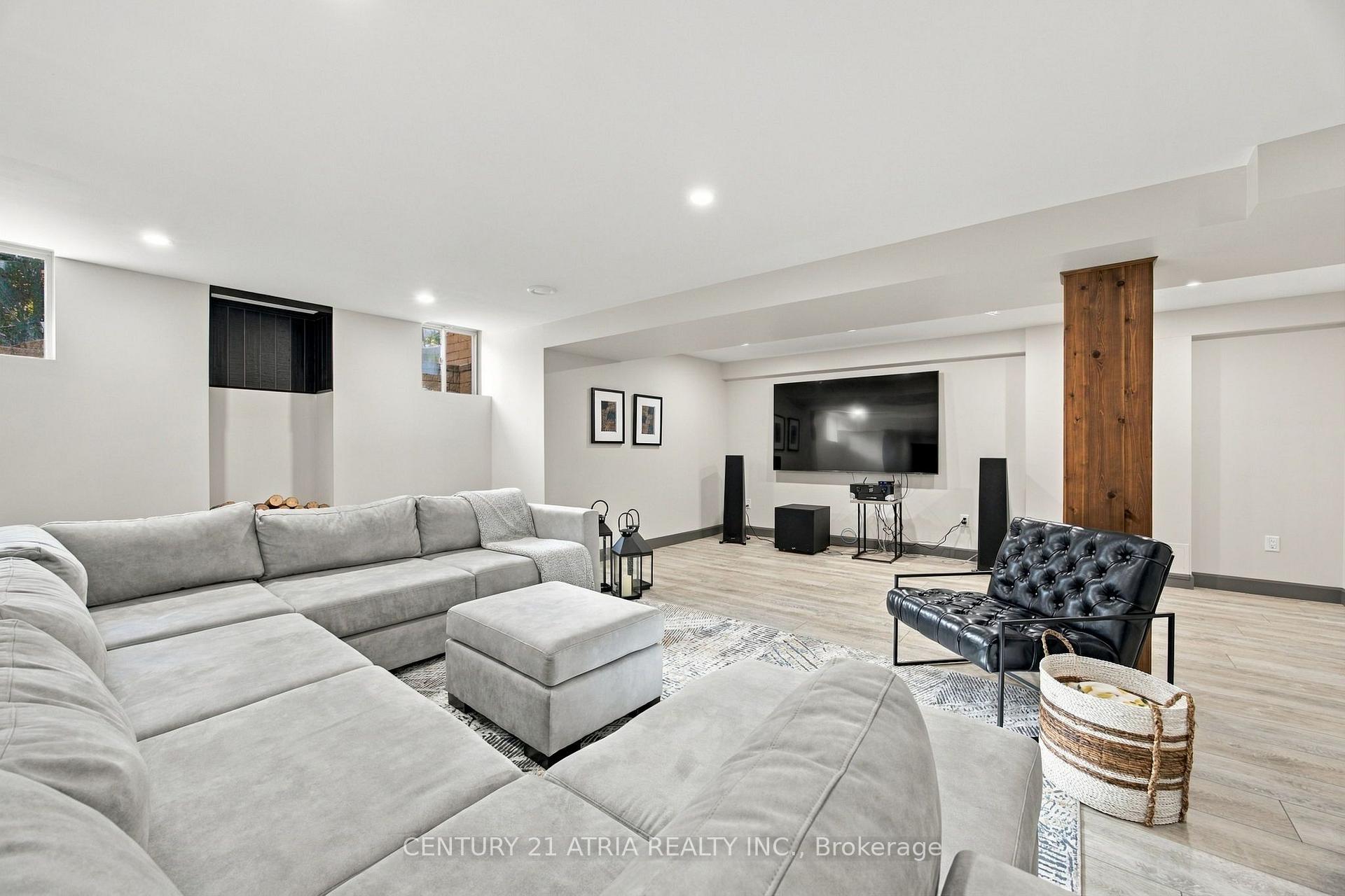 Photo 41 of 48 William Bowes Boulevard, Vaughan, Maple — HOMEH