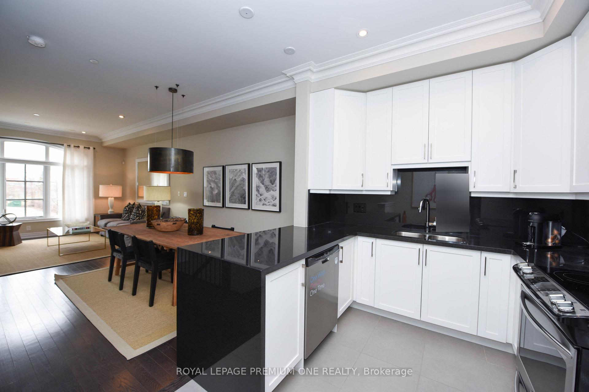 Photo 7 of 6A Acorn Avenue, Etobicoke, Islington-City Centre West — HOMEH