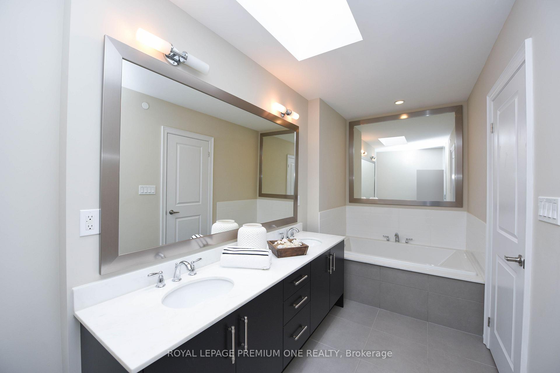 Photo 30 of 6A Acorn Avenue, Etobicoke, Islington-City Centre West — HOMEH