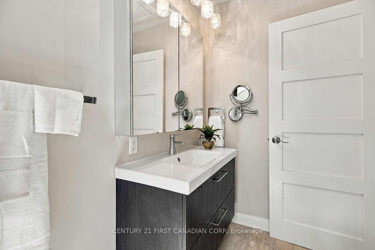 Photo 23 of 39 Dale Drive, Thames Centre, Dorchester — HOMEH