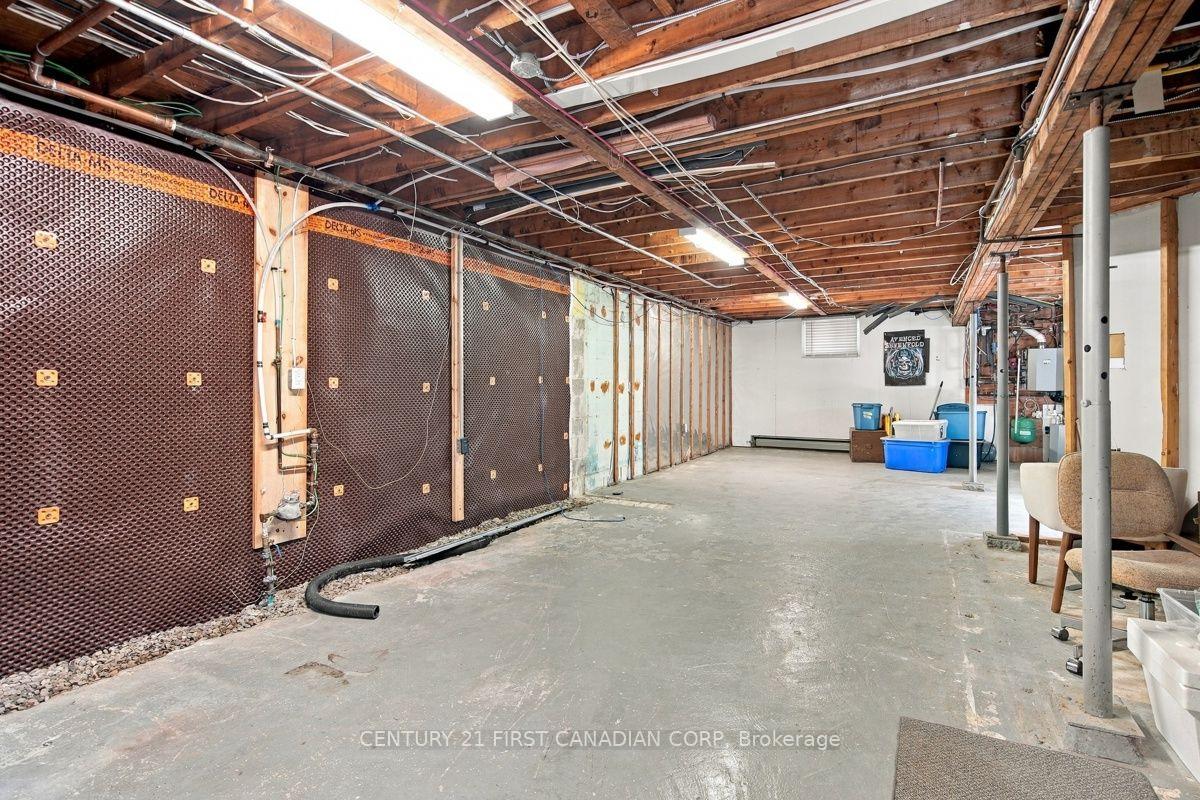 Photo 26 of 39 Dale Drive, Thames Centre, Dorchester — HOMEH