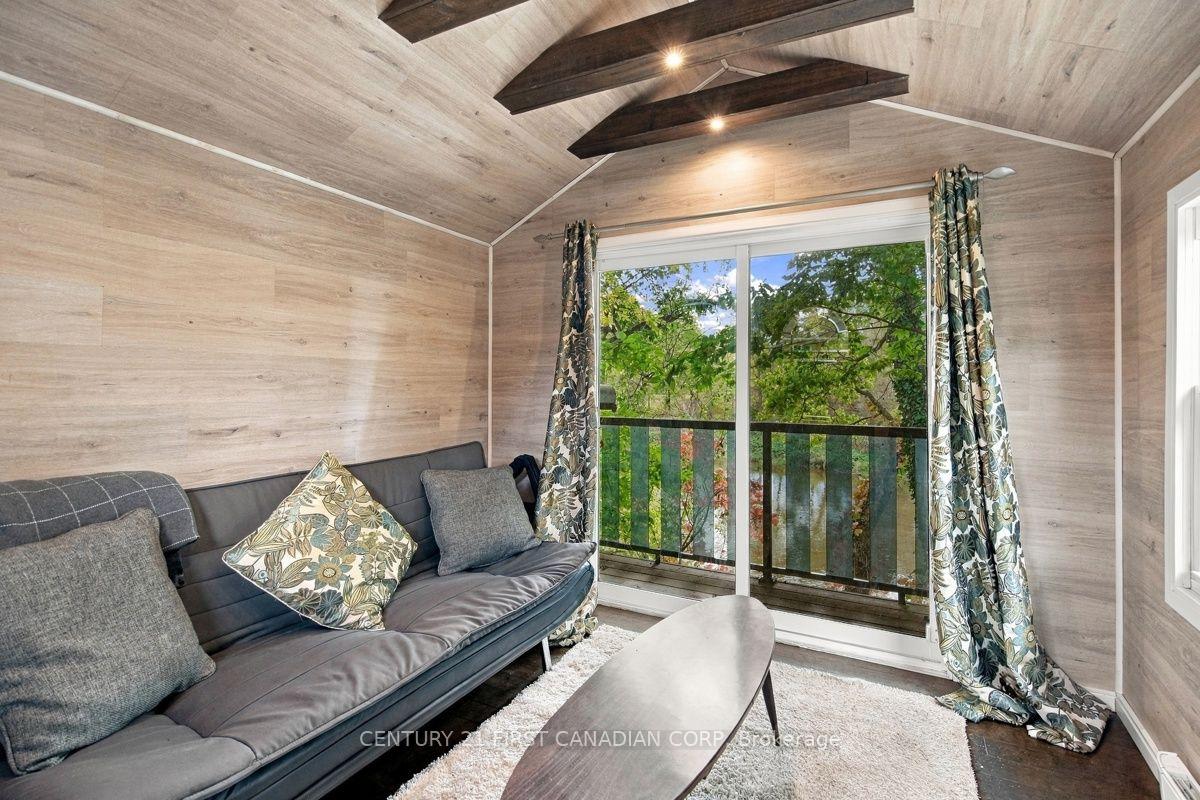 Photo 35 of 39 Dale Drive, Thames Centre, Dorchester — HOMEH