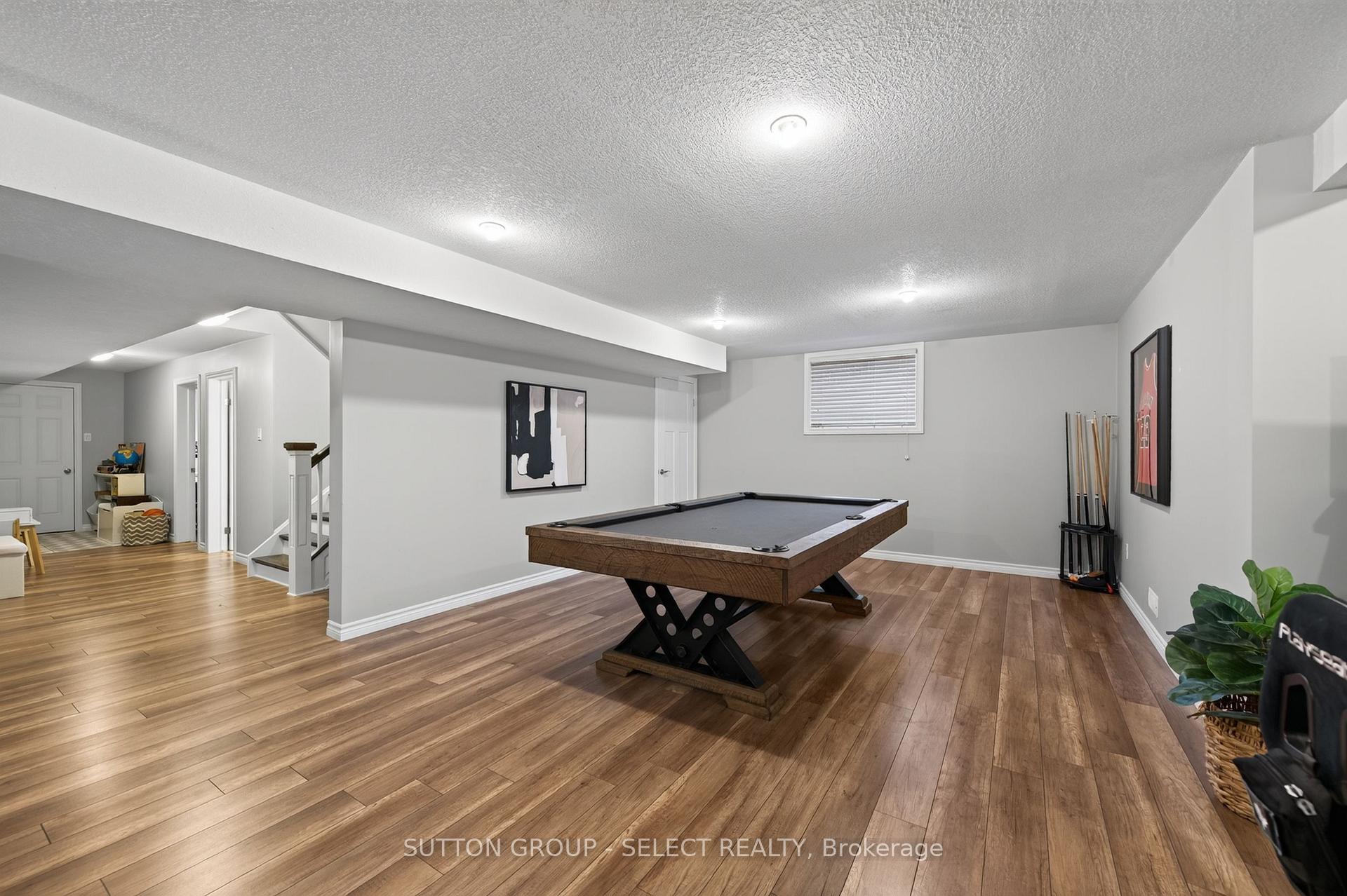 Photo 34 of 881 Foxcreek Road, London, North S — HOMEH