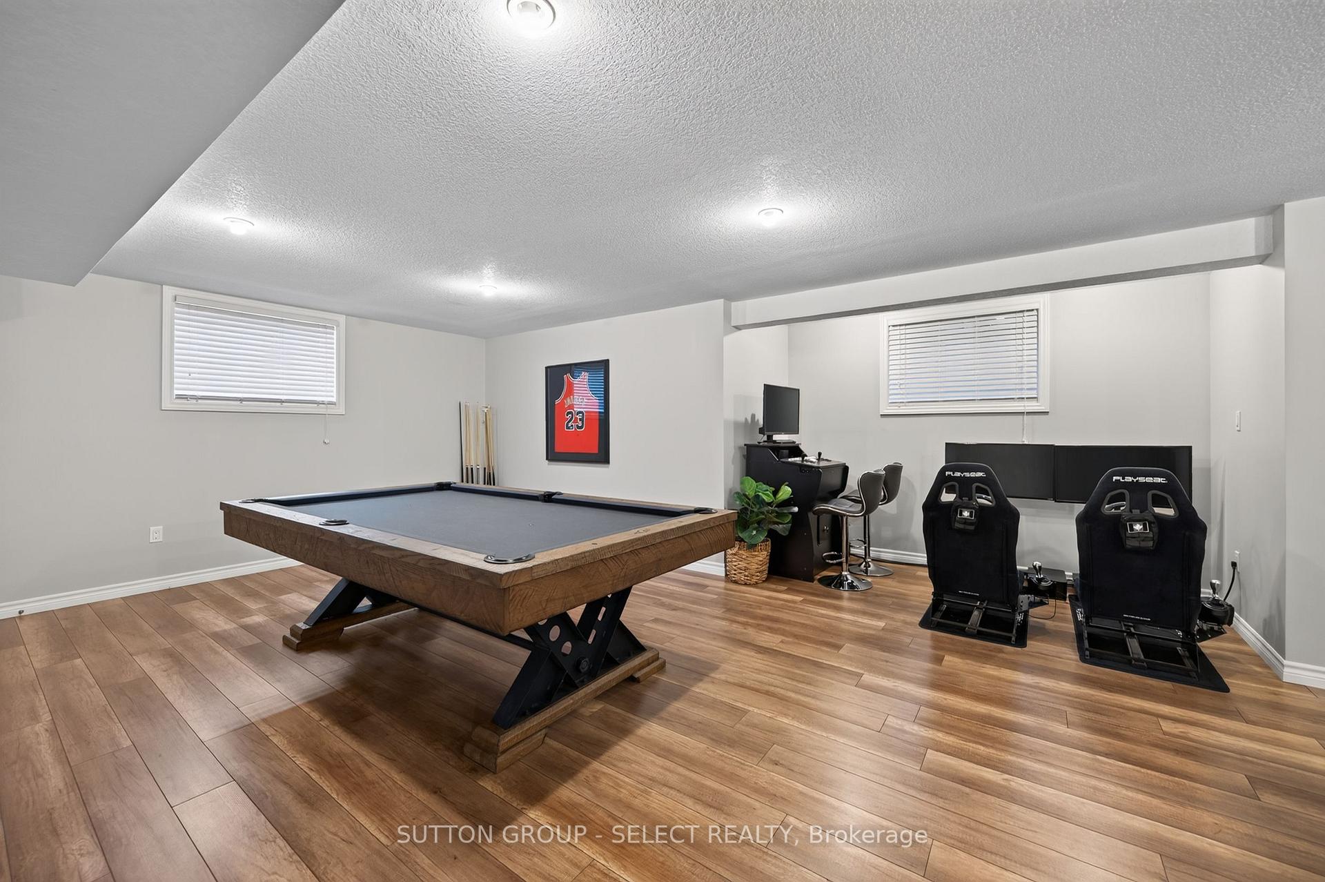 Photo 35 of 881 Foxcreek Road, London, North S — HOMEH