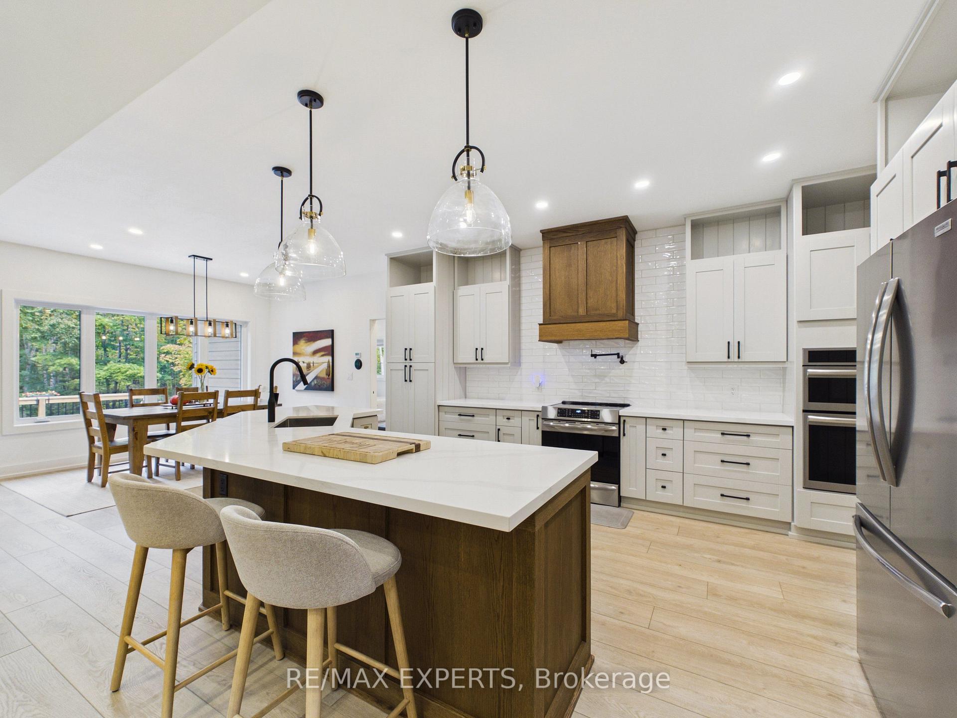 Photo 12 of 1072 Xavier Street, Gravenhurst, Morrison — HOMEH