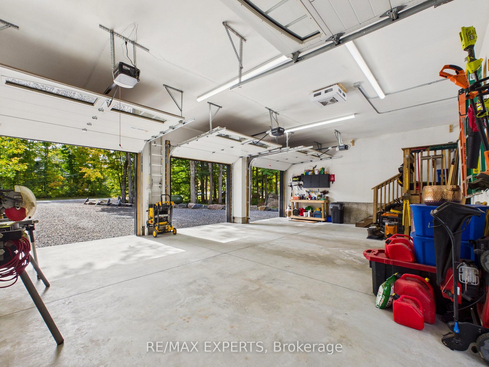Photo 35 of 1072 Xavier Street, Gravenhurst, Morrison — HOMEH