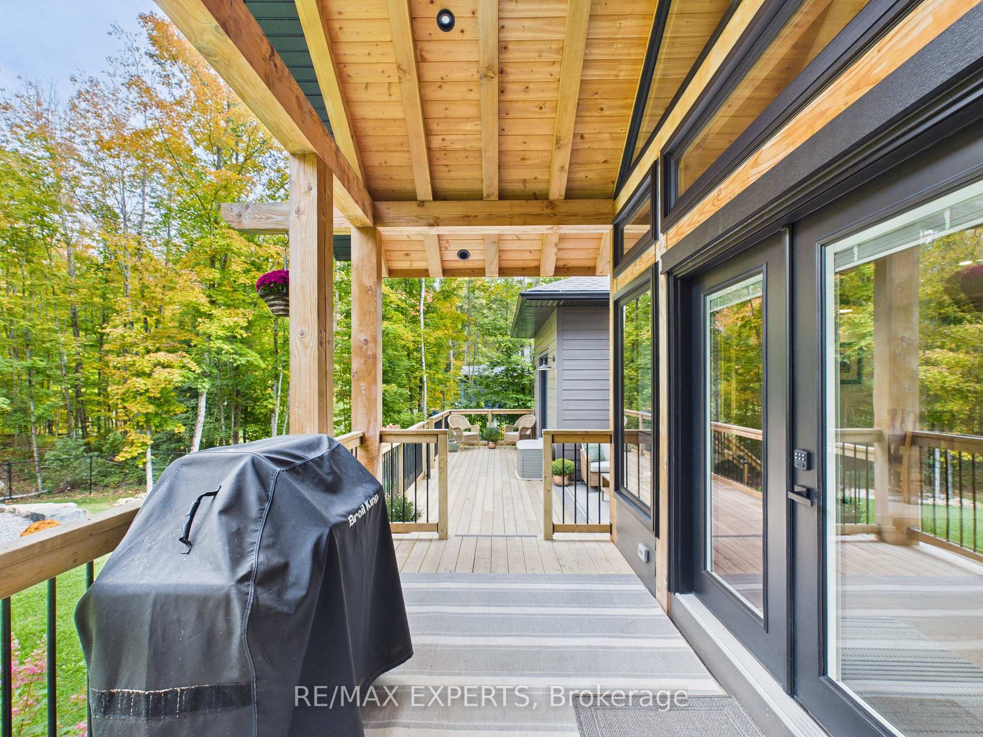 Photo 37 of 1072 Xavier Street, Gravenhurst, Morrison — HOMEH