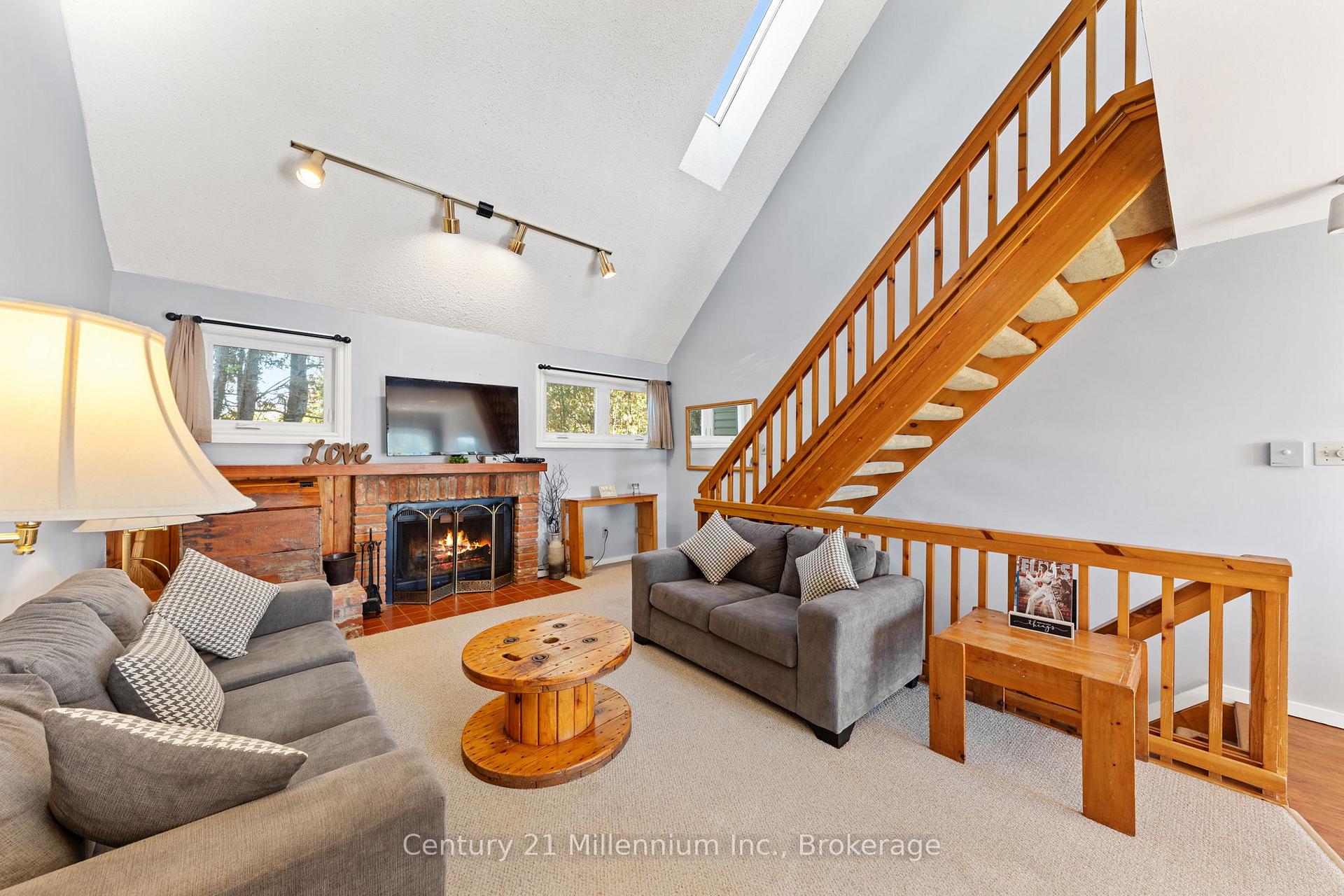 Photo 8 of Unit 7, 467 Oxbow Crescent, Collingwood — HOMEH