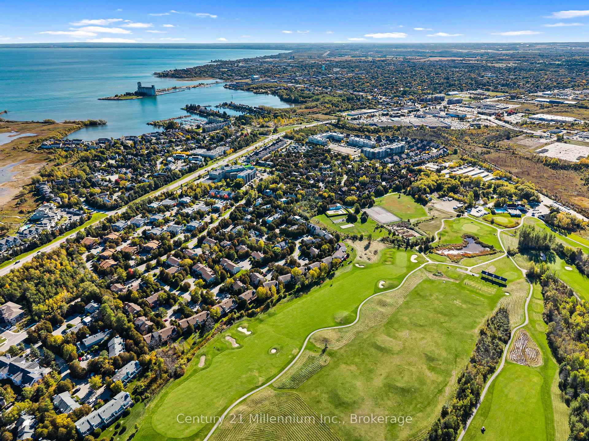 Photo 32 of Unit 7, 467 Oxbow Crescent, Collingwood — HOMEH
