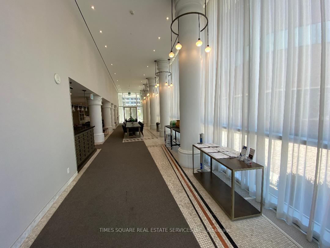 Photo 4 of Unit 2603, 33 Helendale Avenue, Toronto, Yonge-Eglinton — HOMEH
