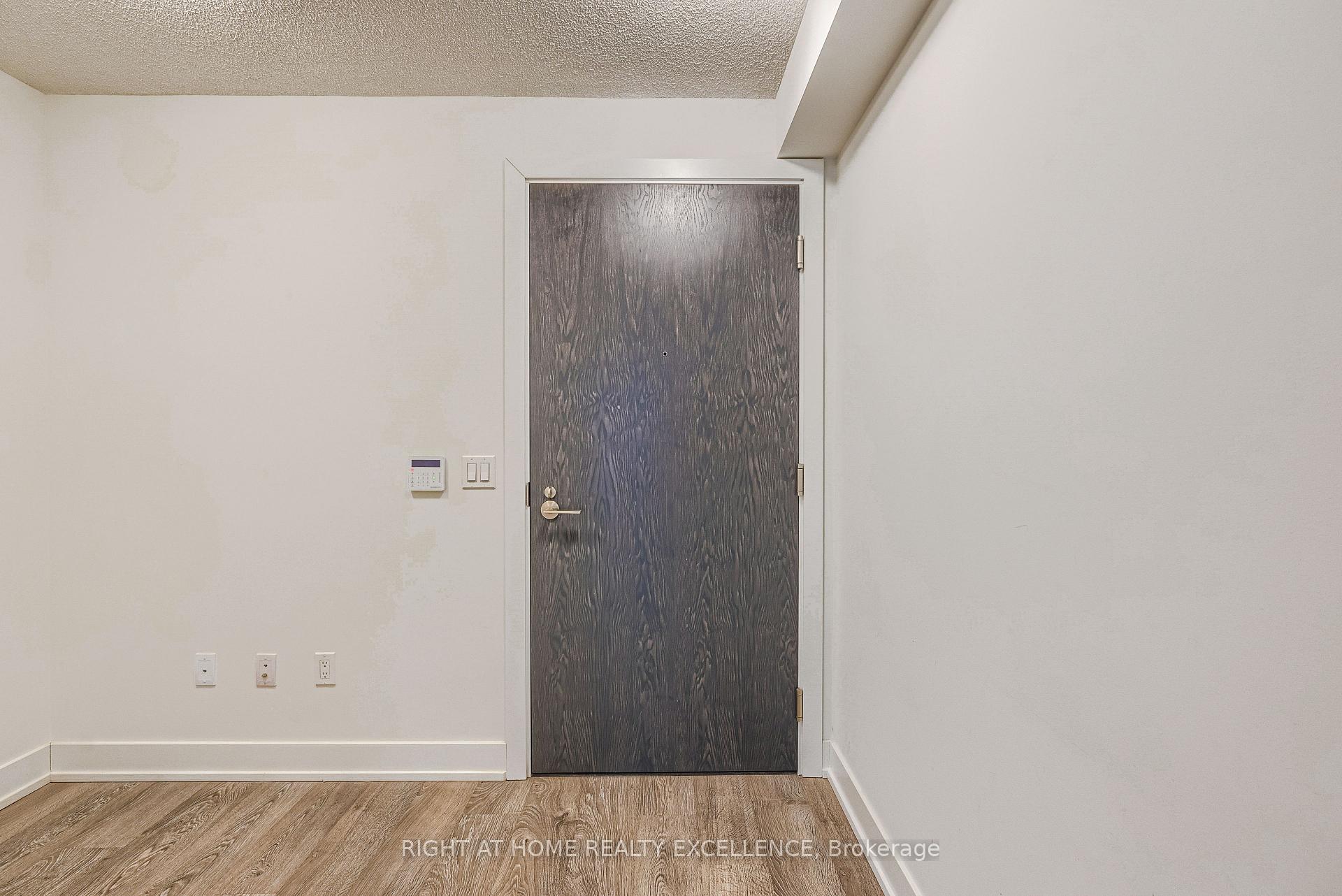 Photo 6 of Unit 2420, 9 Mabelle Avenue, Etobicoke, Islington-City Centre West — HOMEH