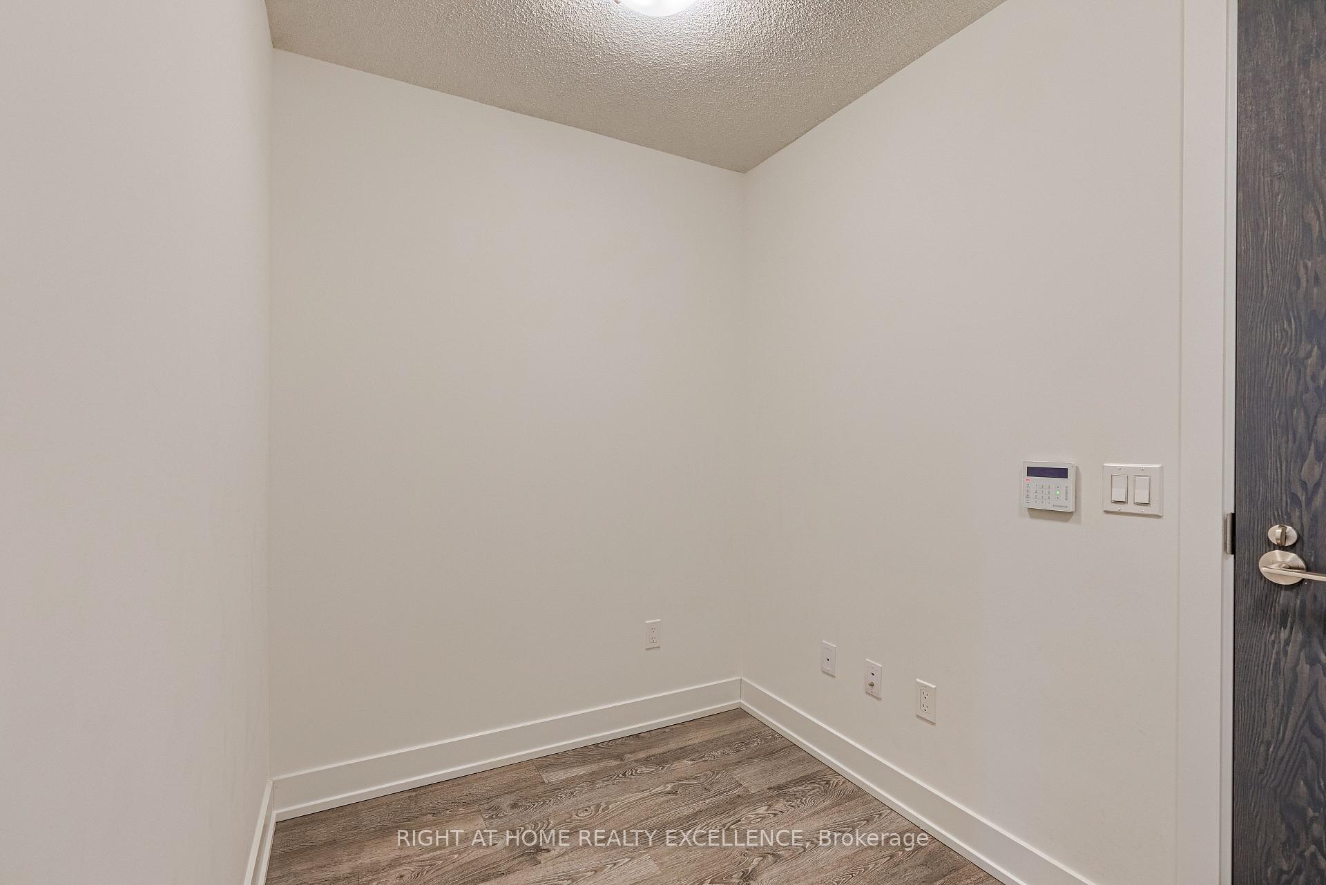 Photo 8 of Unit 2420, 9 Mabelle Avenue, Etobicoke, Islington-City Centre West — HOMEH