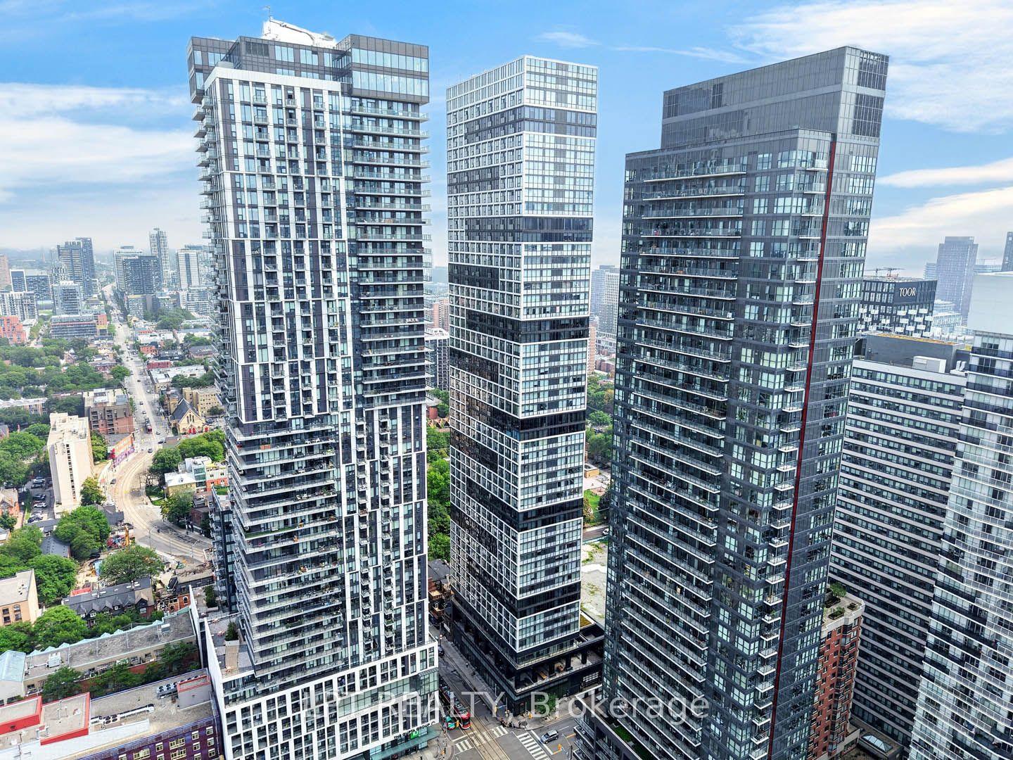Photo 3 of Unit 807, 181 Dundas Street E, Toronto, Moss Park — HOMEH