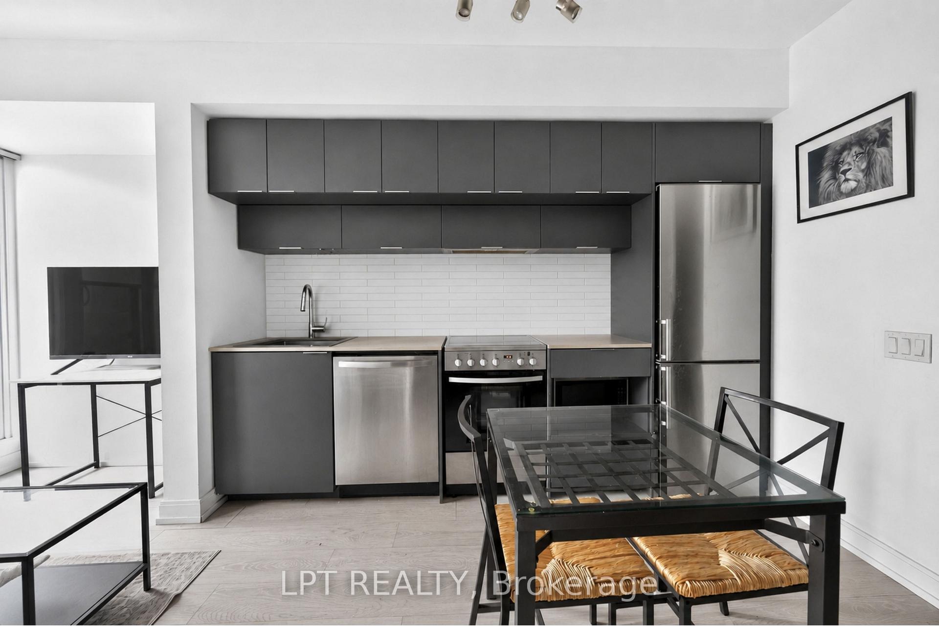 Photo 13 of Unit 807, 181 Dundas Street E, Toronto, Moss Park — HOMEH